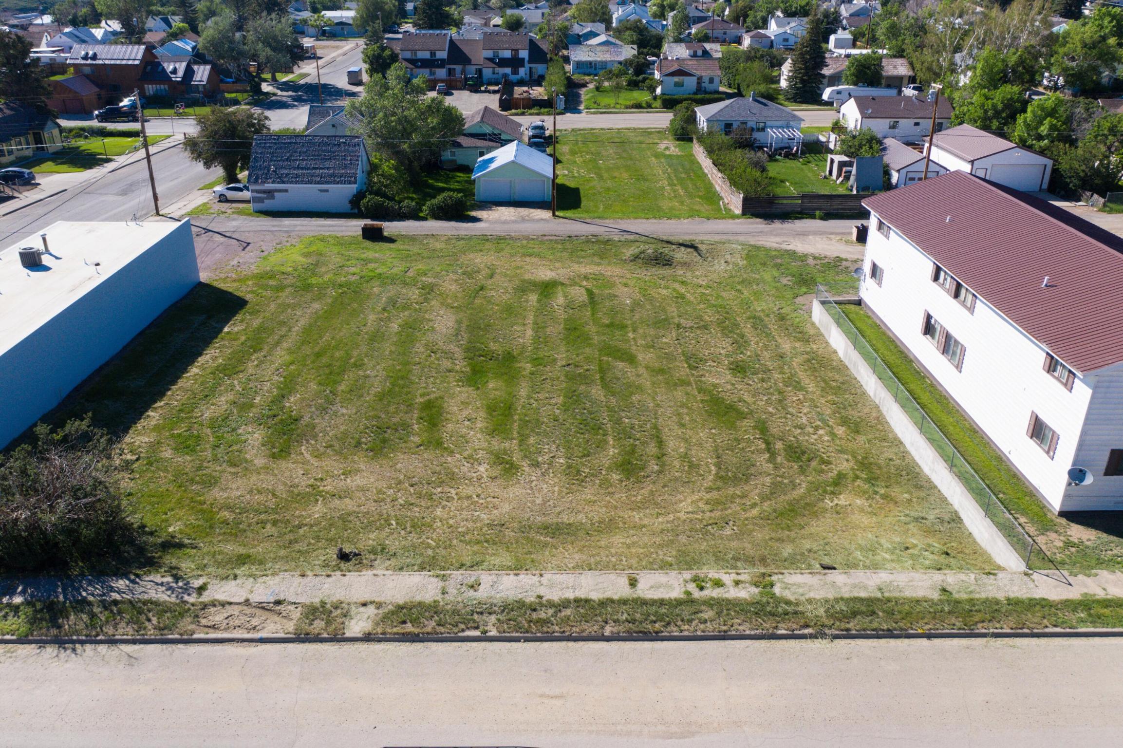 138 S Central Avenue Property Photo 1