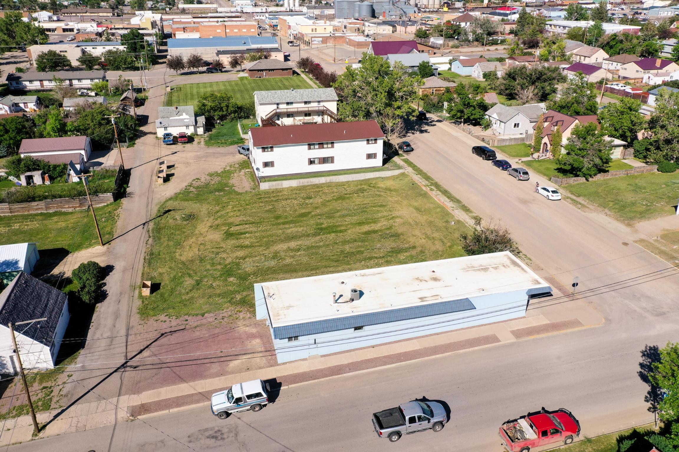 138 S Central Avenue Property Photo 6