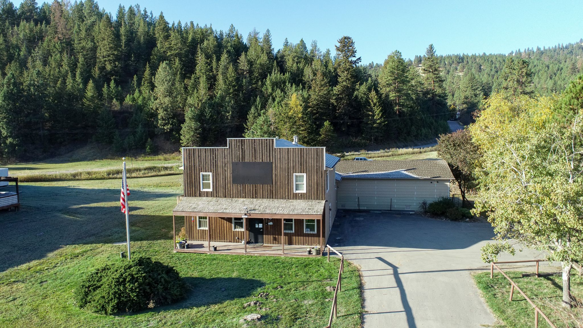 9809 Valley Grove Drive Property Photo 1