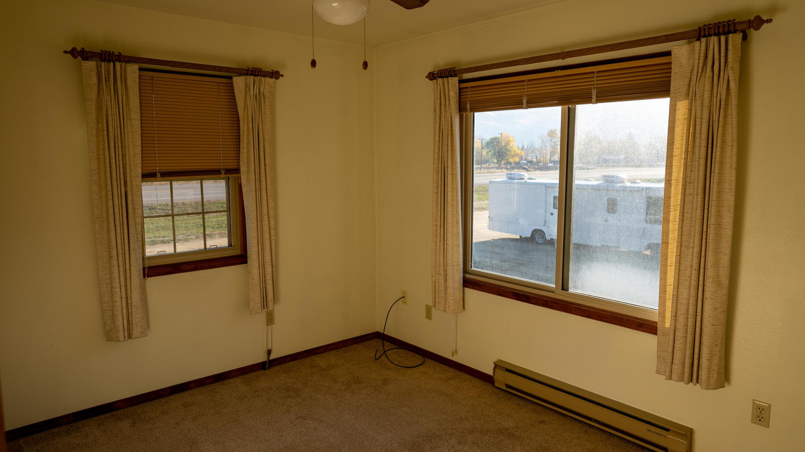 9809 Valley Grove Drive Property Photo 20