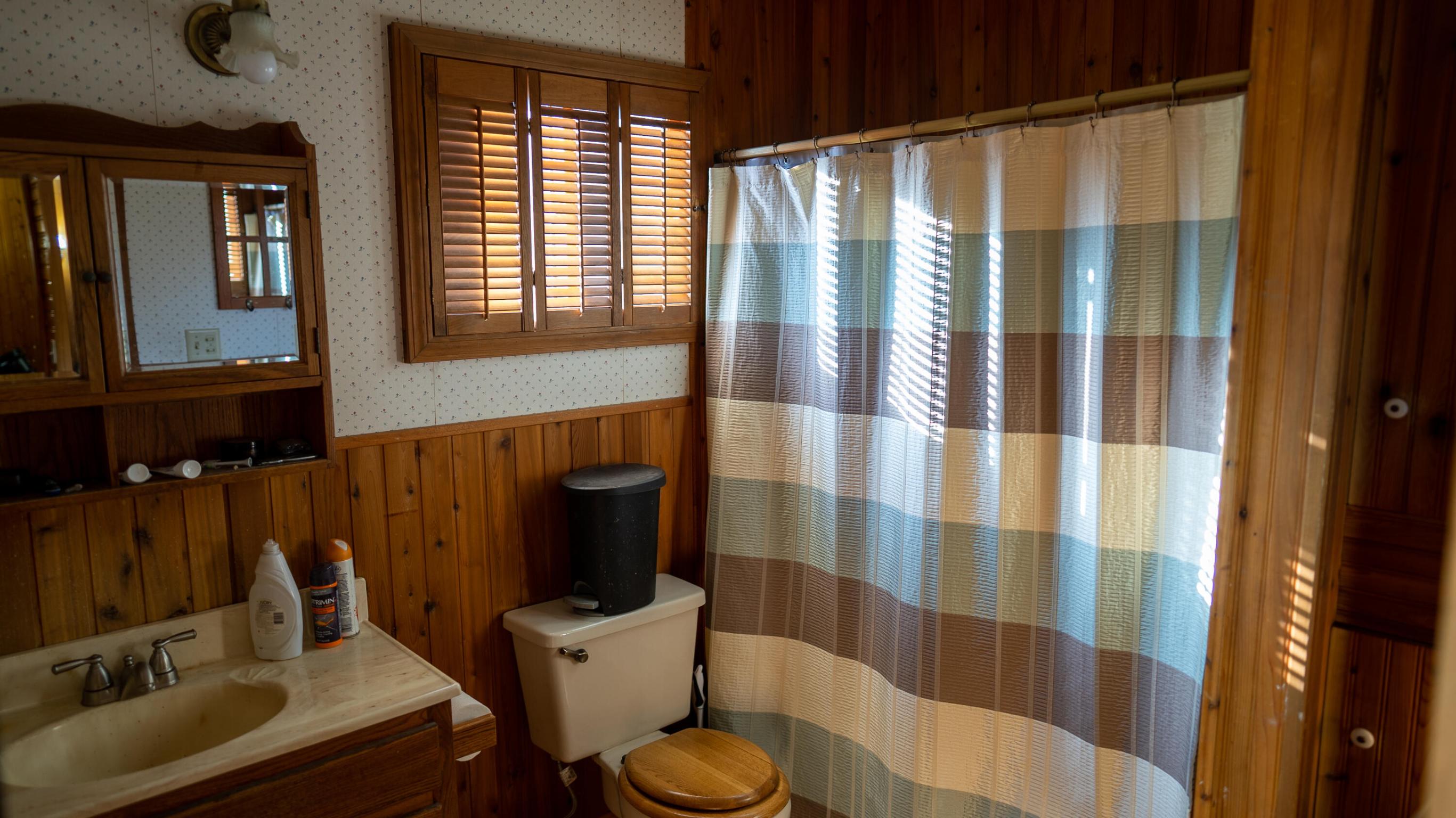 9809 Valley Grove Drive Property Photo 24