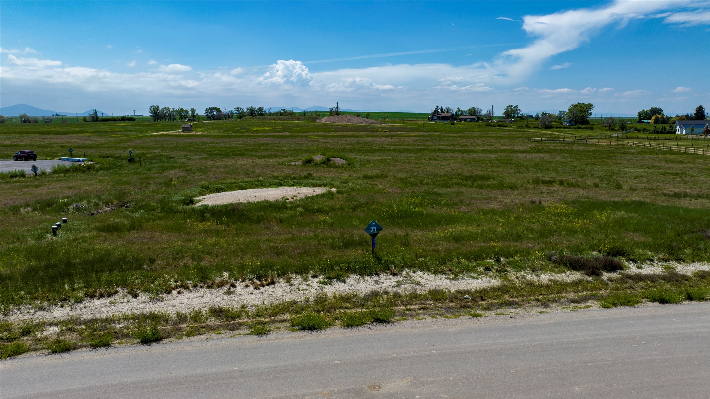 5472 Fireweed Loop Property Photo 6