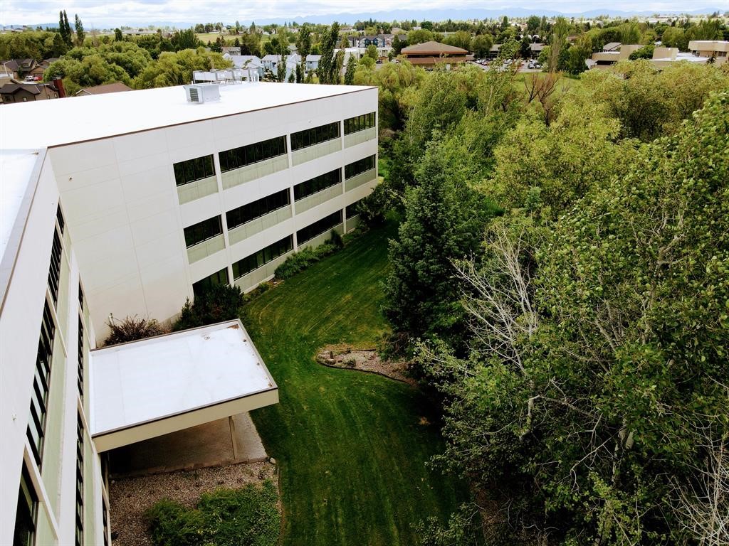 555 Corporate Drive Property Photo 3