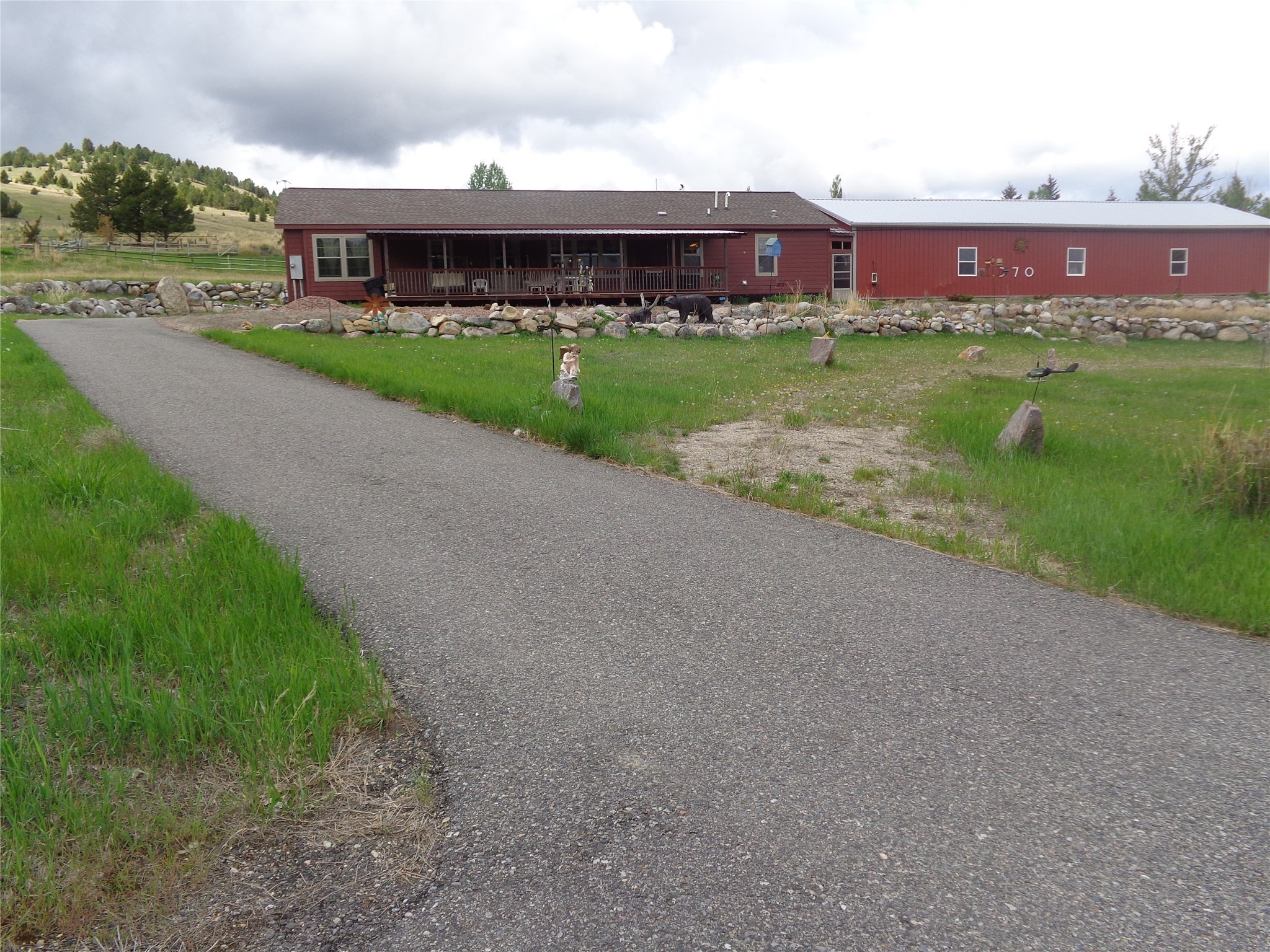 370 Sunnyside Road Property Photo