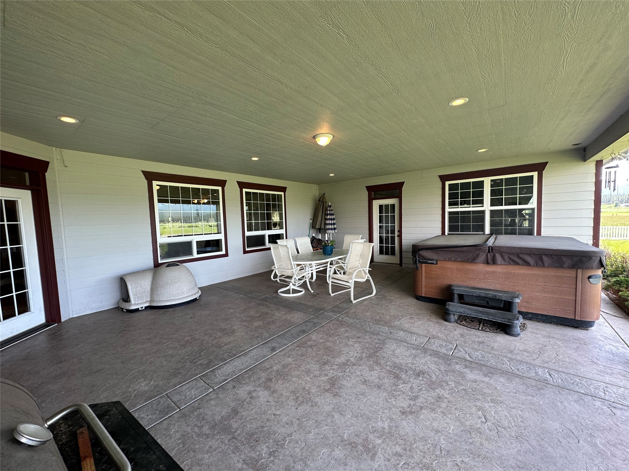 124 Morrison Lane Property Photo 6