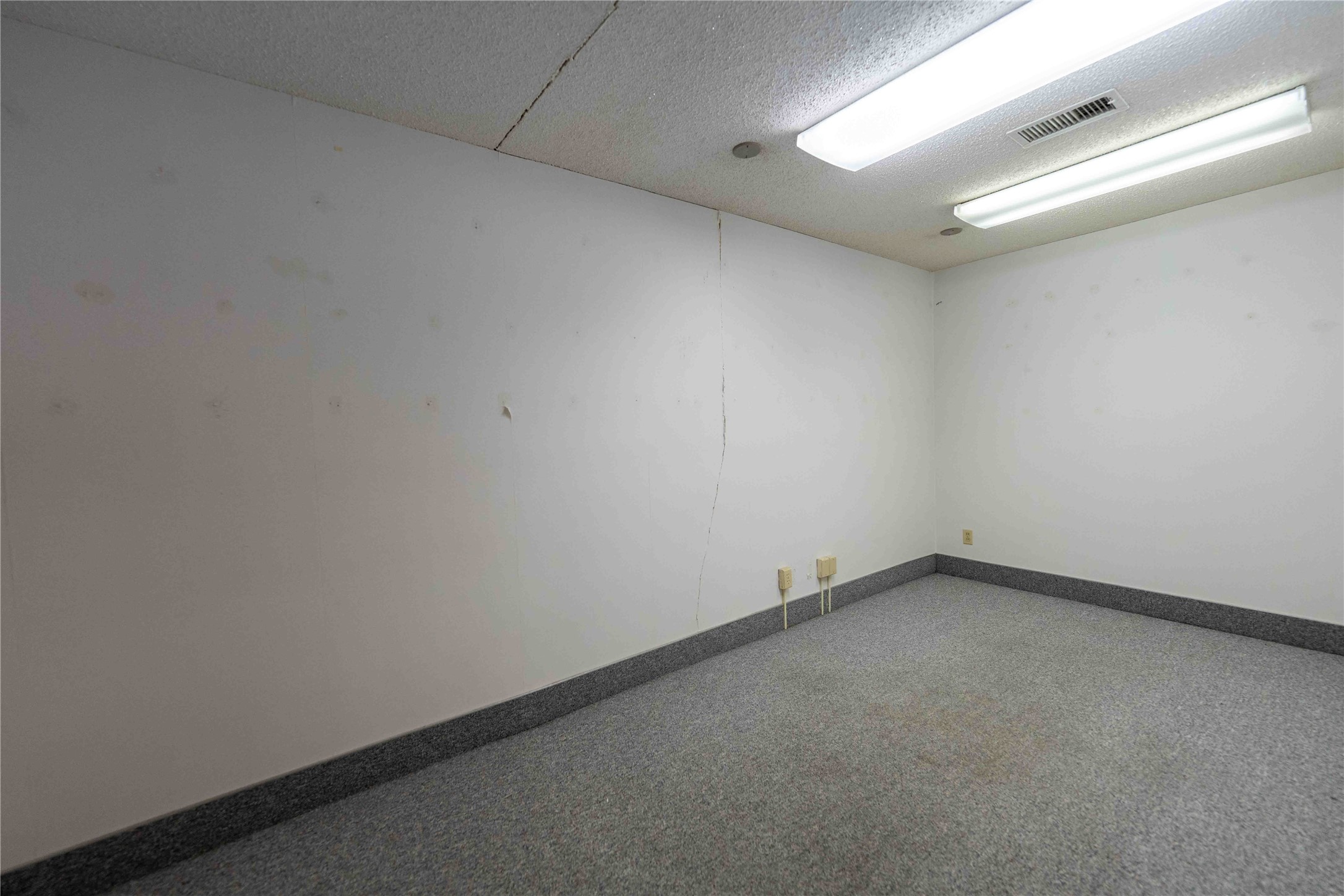 407 Central Avenue Property Photo 9