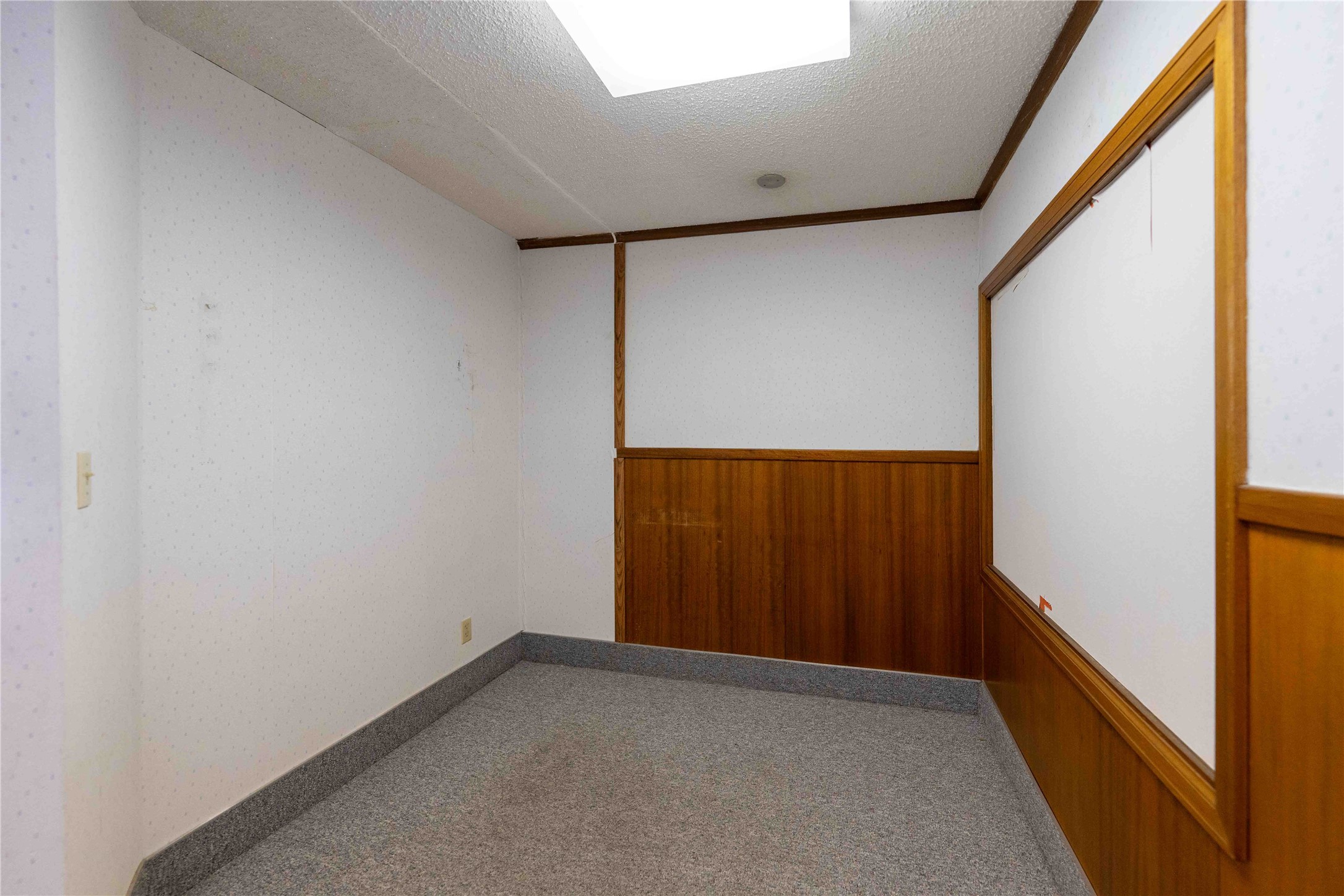 407 Central Avenue Property Photo 11