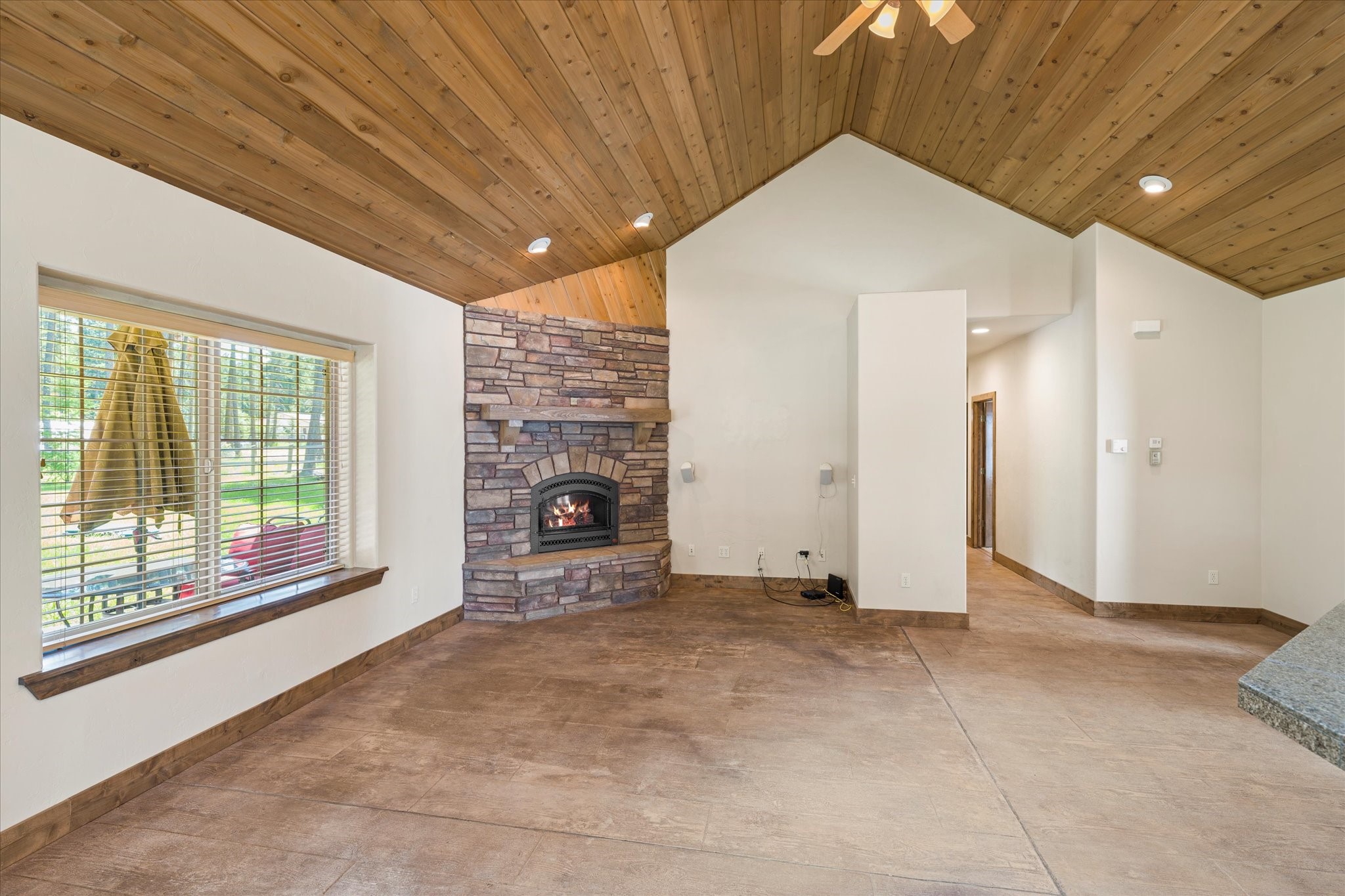 33581 Cherry Lane Property Photo 6