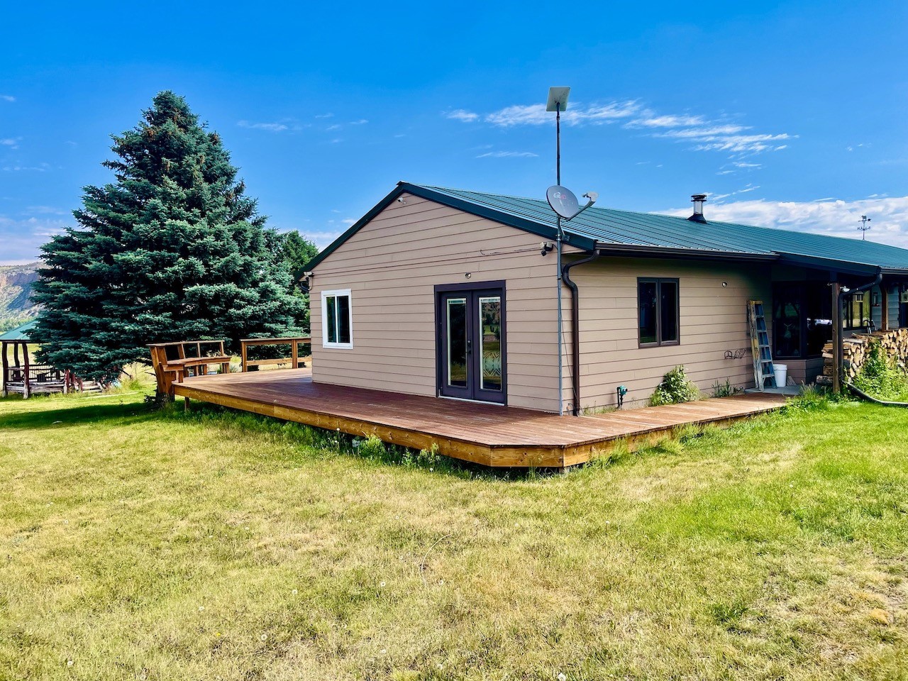 18711 Crystal Mountain Road Property Photo 2