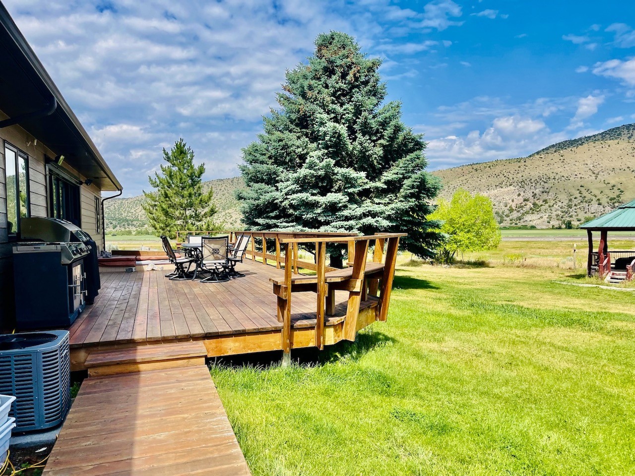 18711 Crystal Mountain Road Property Photo 4