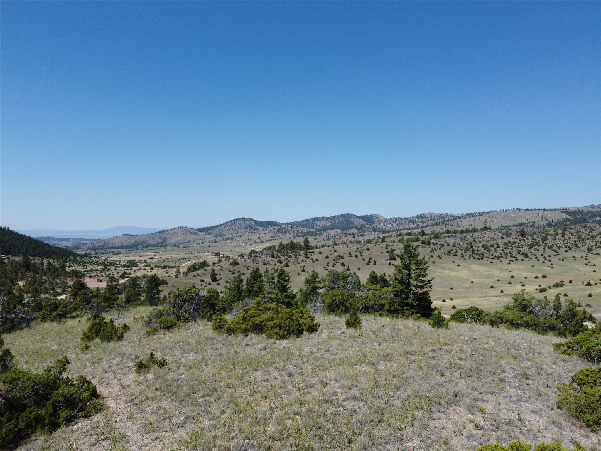7090 Craigle Lane Property Photo 4