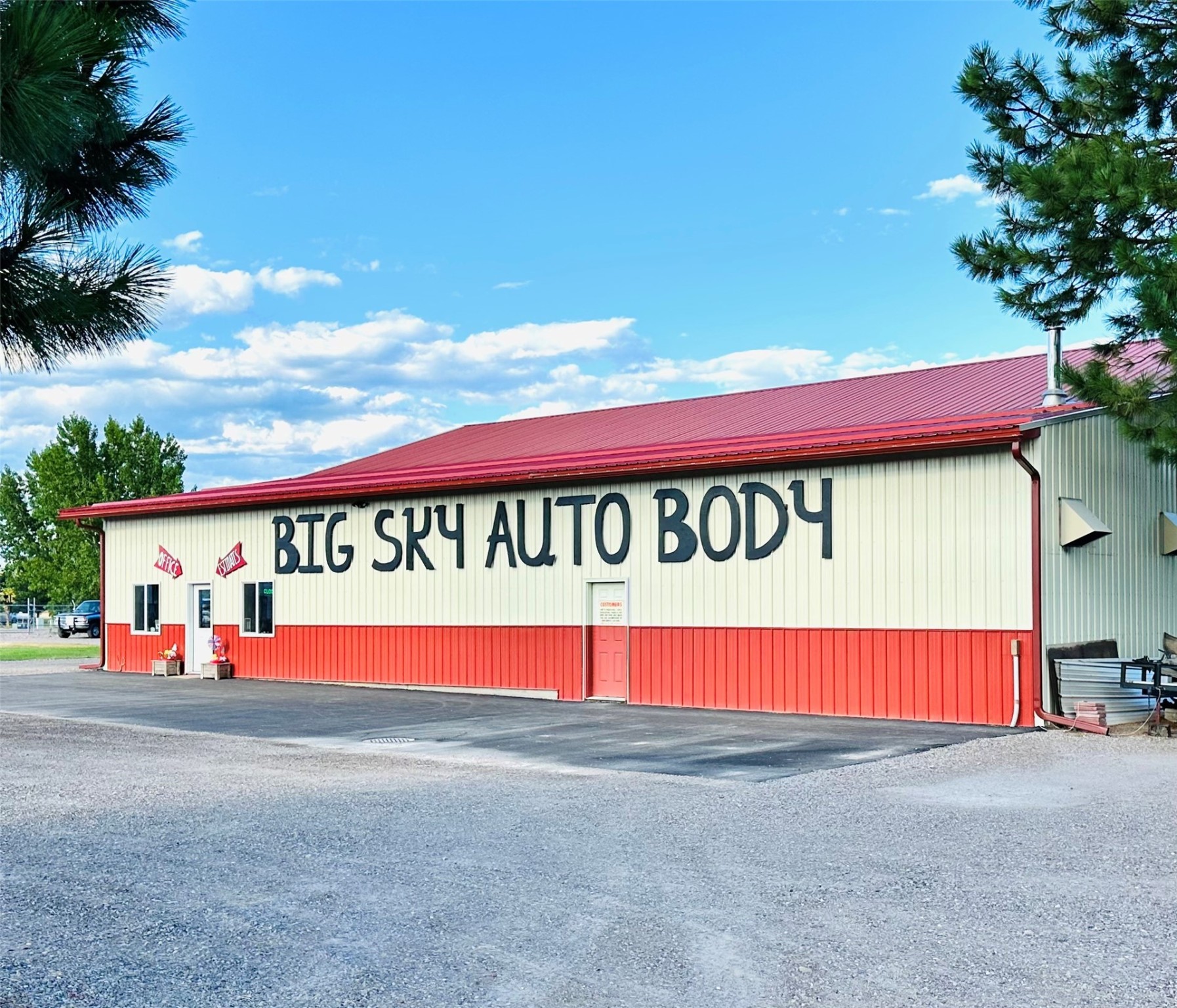 5445 Us Highway 2 W Property Photo