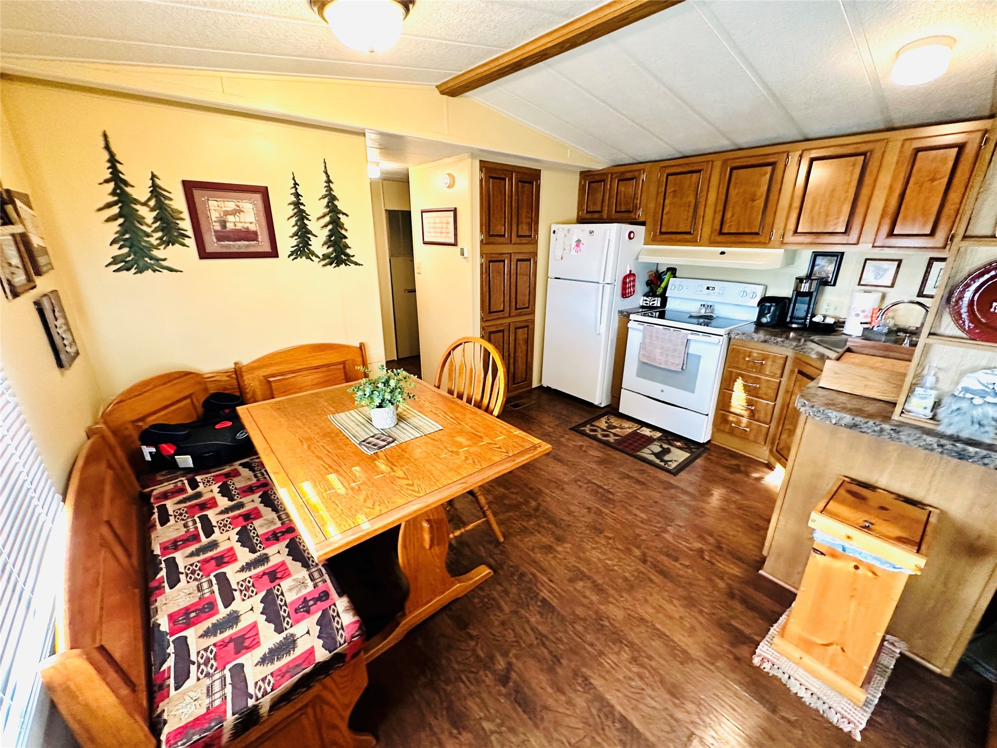 5445 Us Highway 2 W Property Photo 38