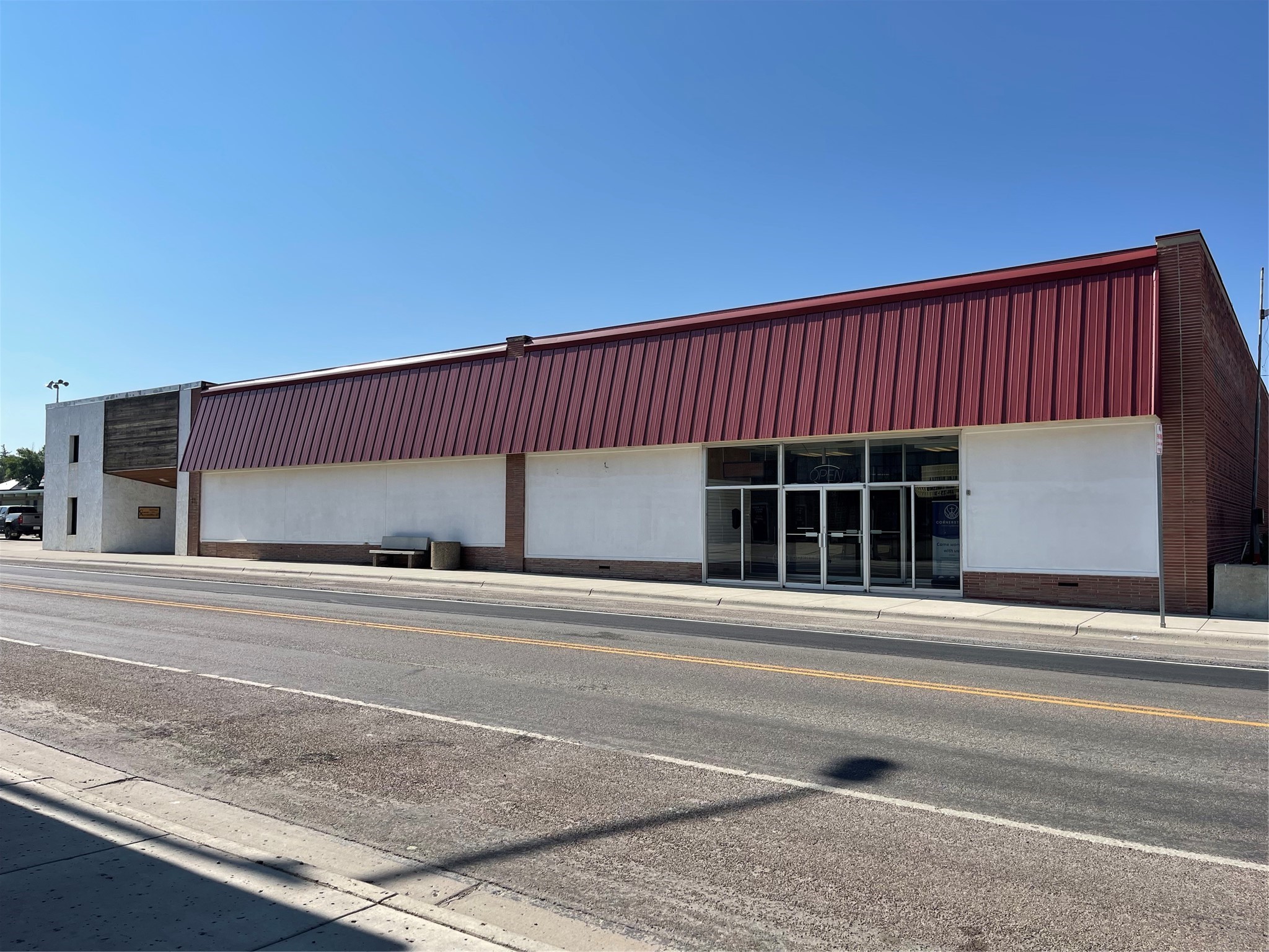 110 E Main Street Property Photo