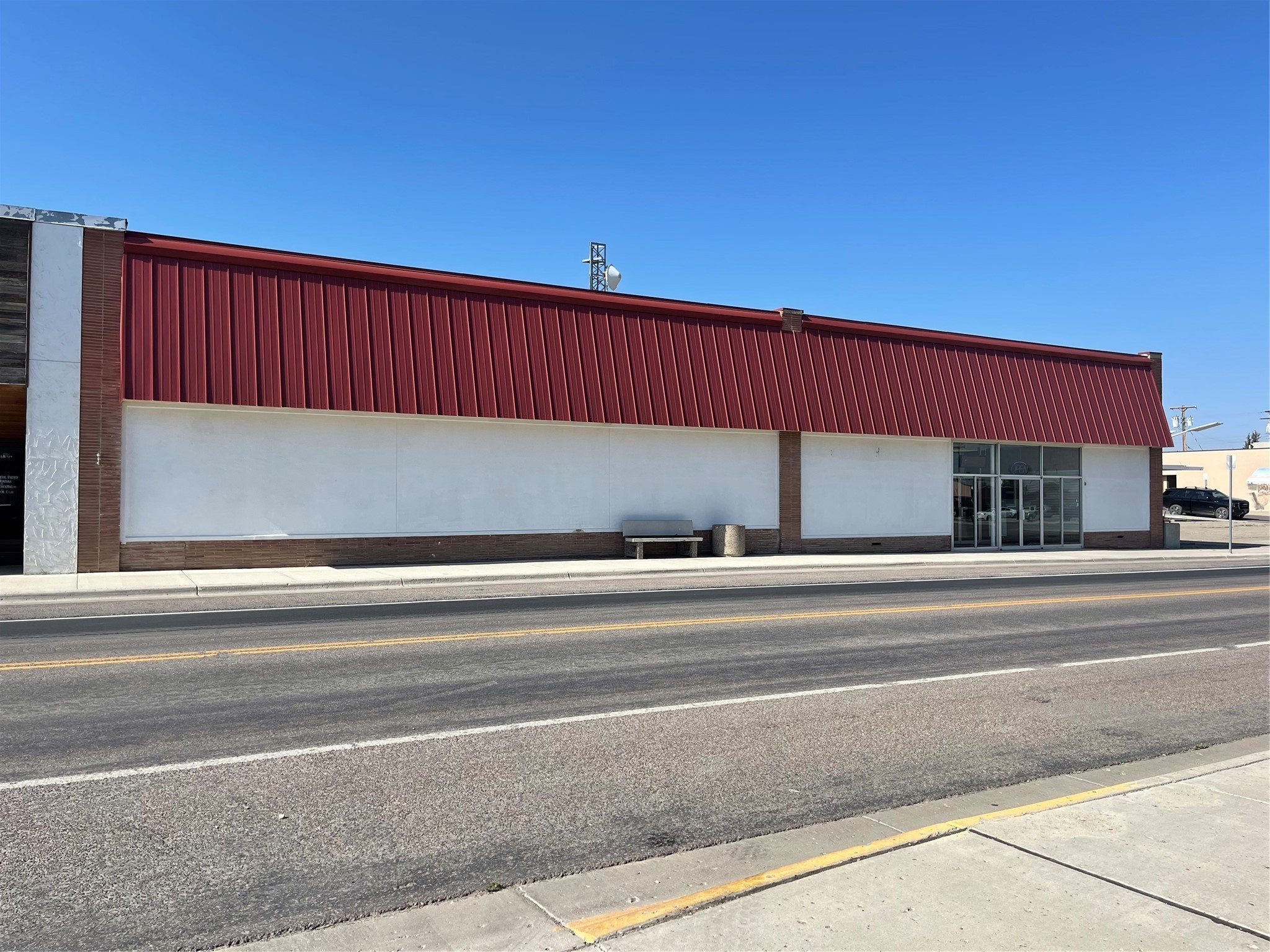 110 E Main Street Property Photo