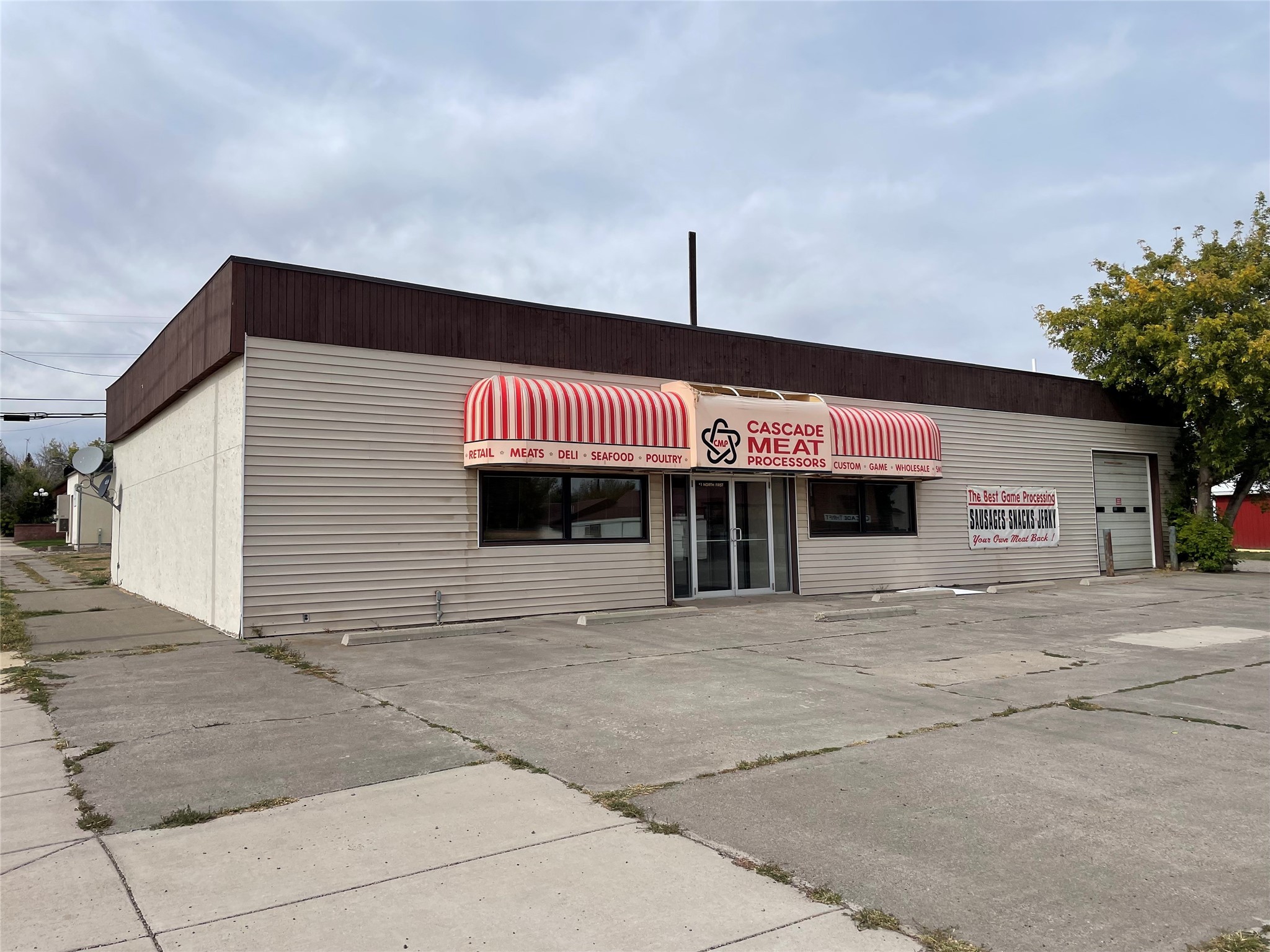 5 1st Street N Property Photo 2