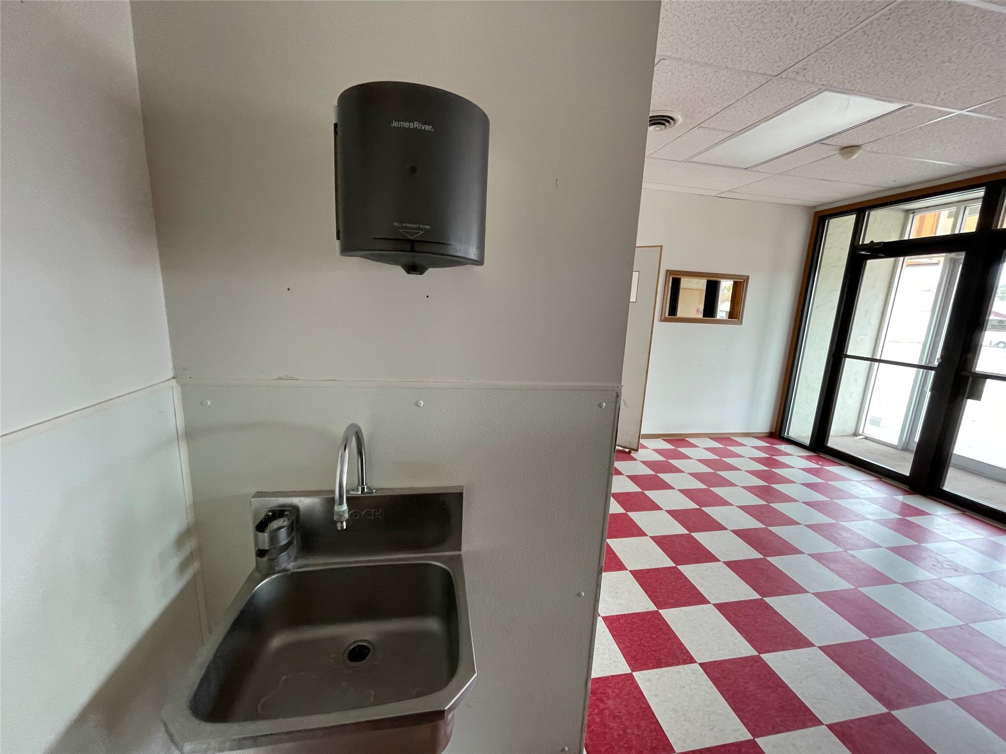 5 1st Street N Property Photo 8