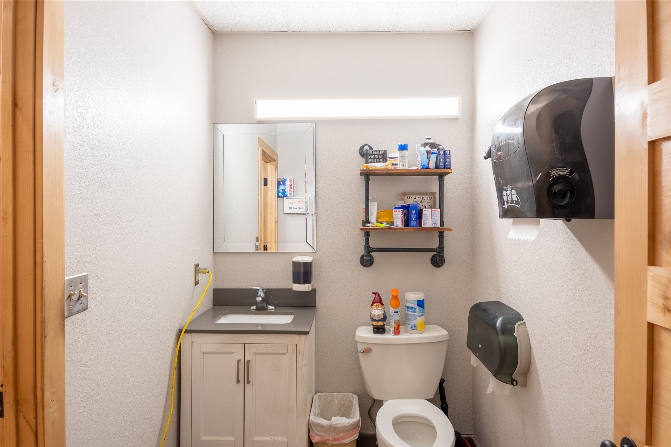 1111 W 9th Street Property Photo 44