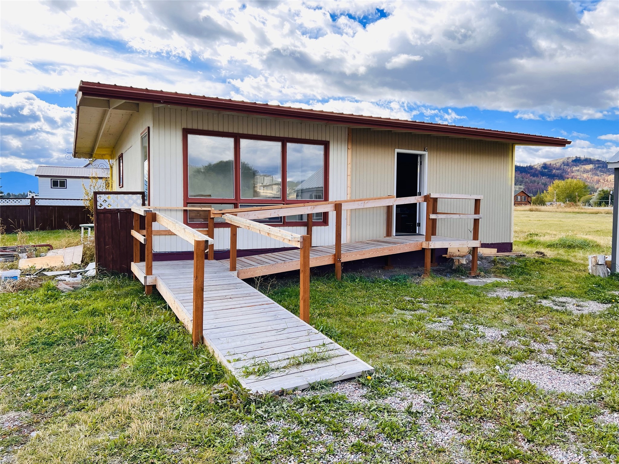43637 A Street Property Photo 4