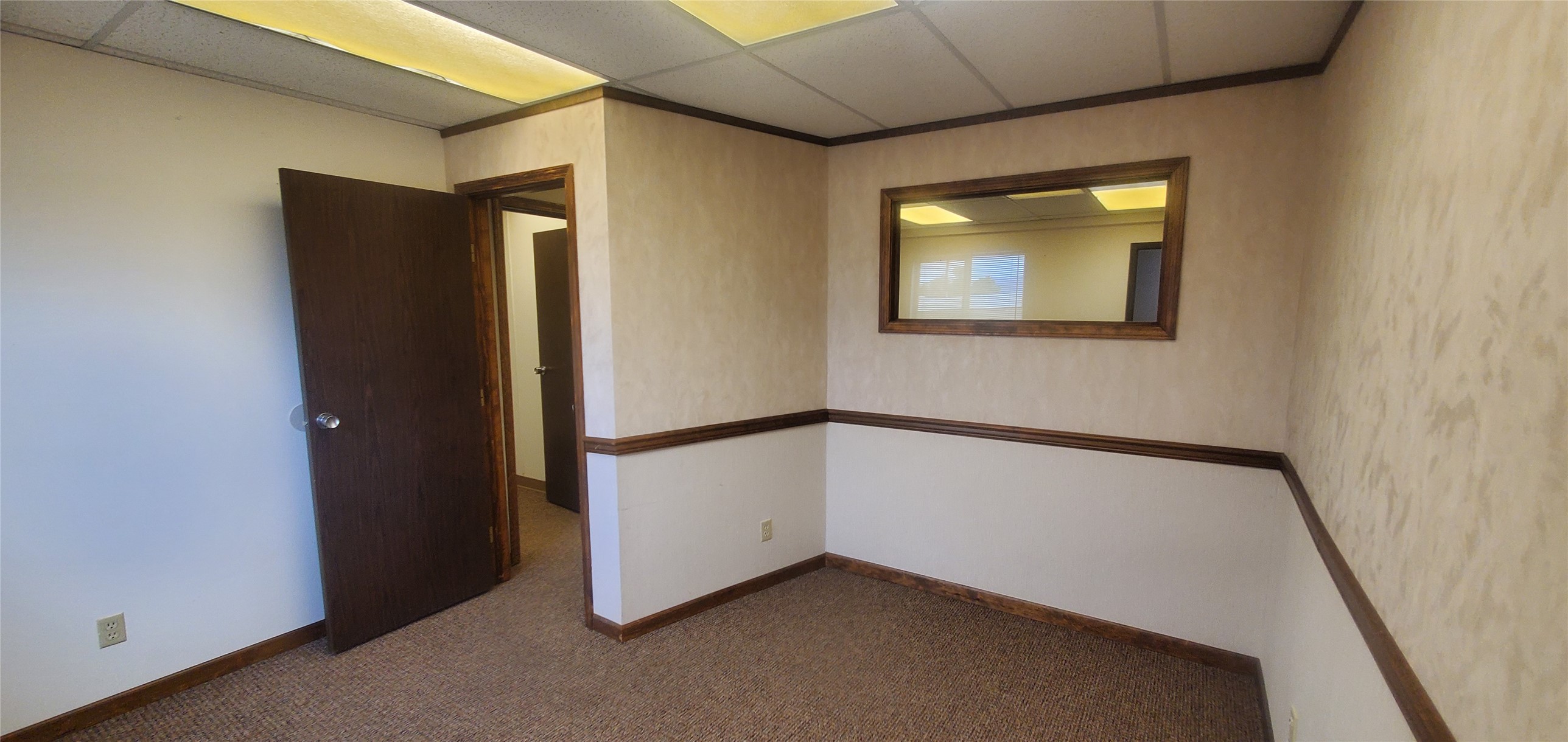 1018 Burlington Avenue 202-204 Property Photo 14