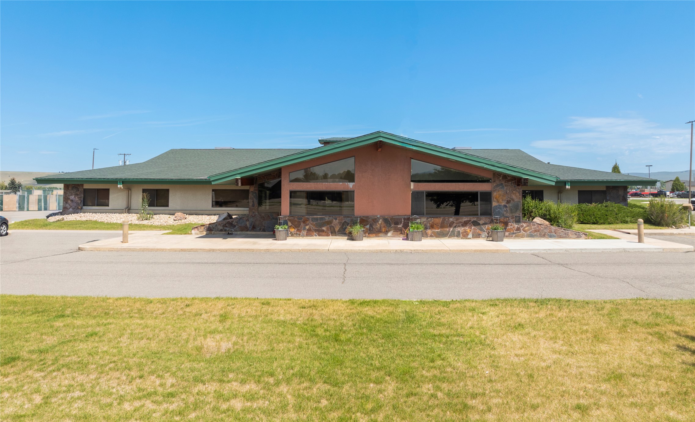 1002 Hollenback Lane Property Photo 1