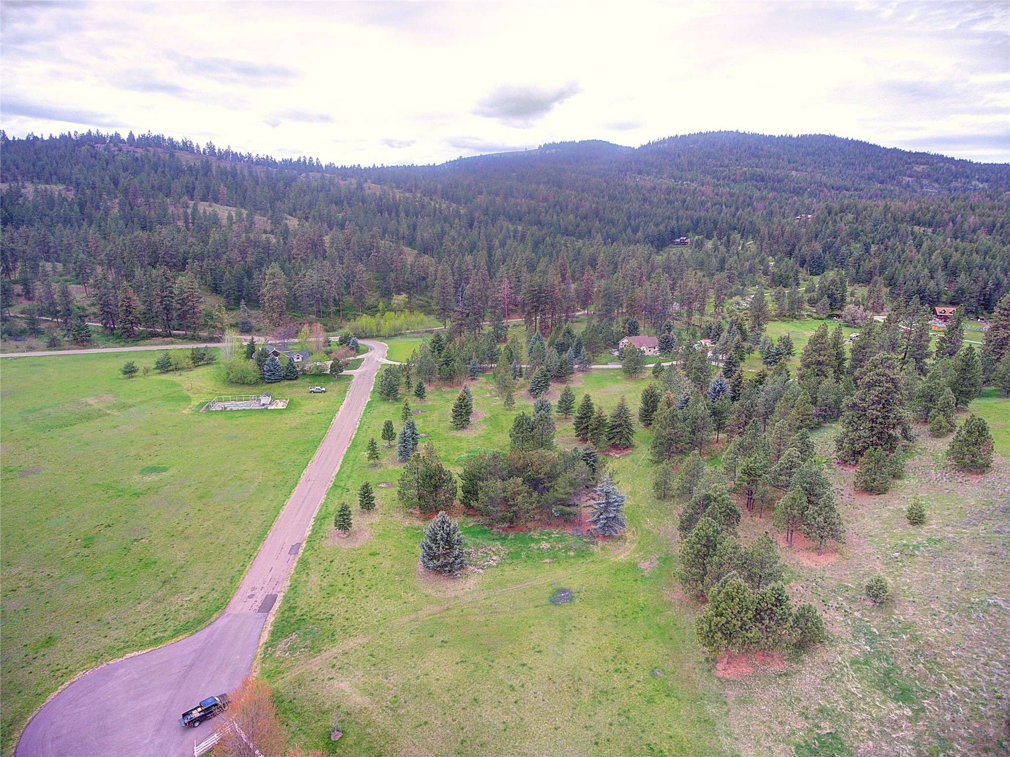 Nhn Blue Spruce Drive Property Photo 6