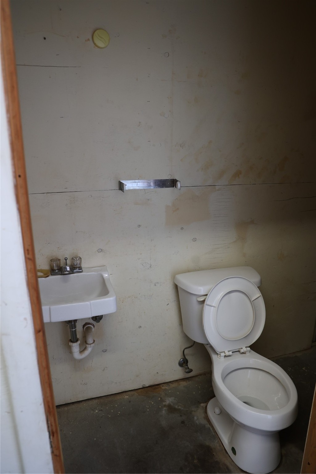 504 Swanson Road Property Photo 34
