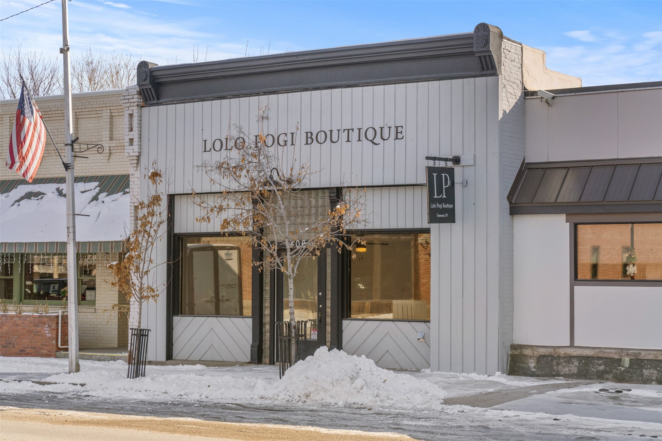 406 Broadway Street Property Photo 1
