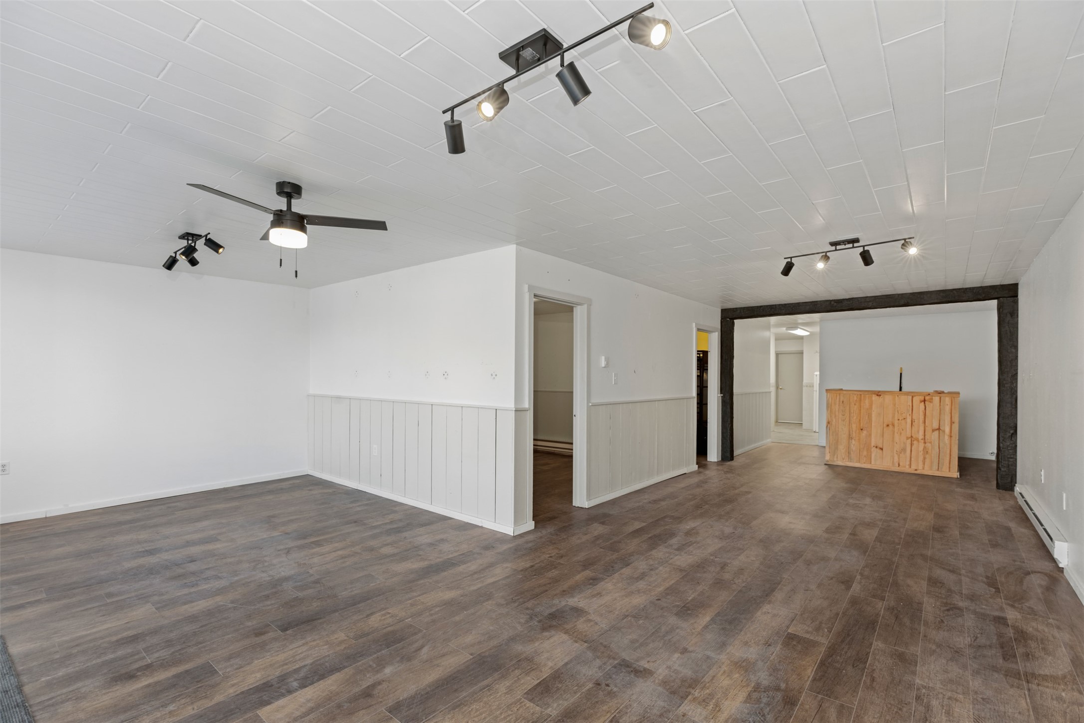 406 Broadway Street Property Photo 7