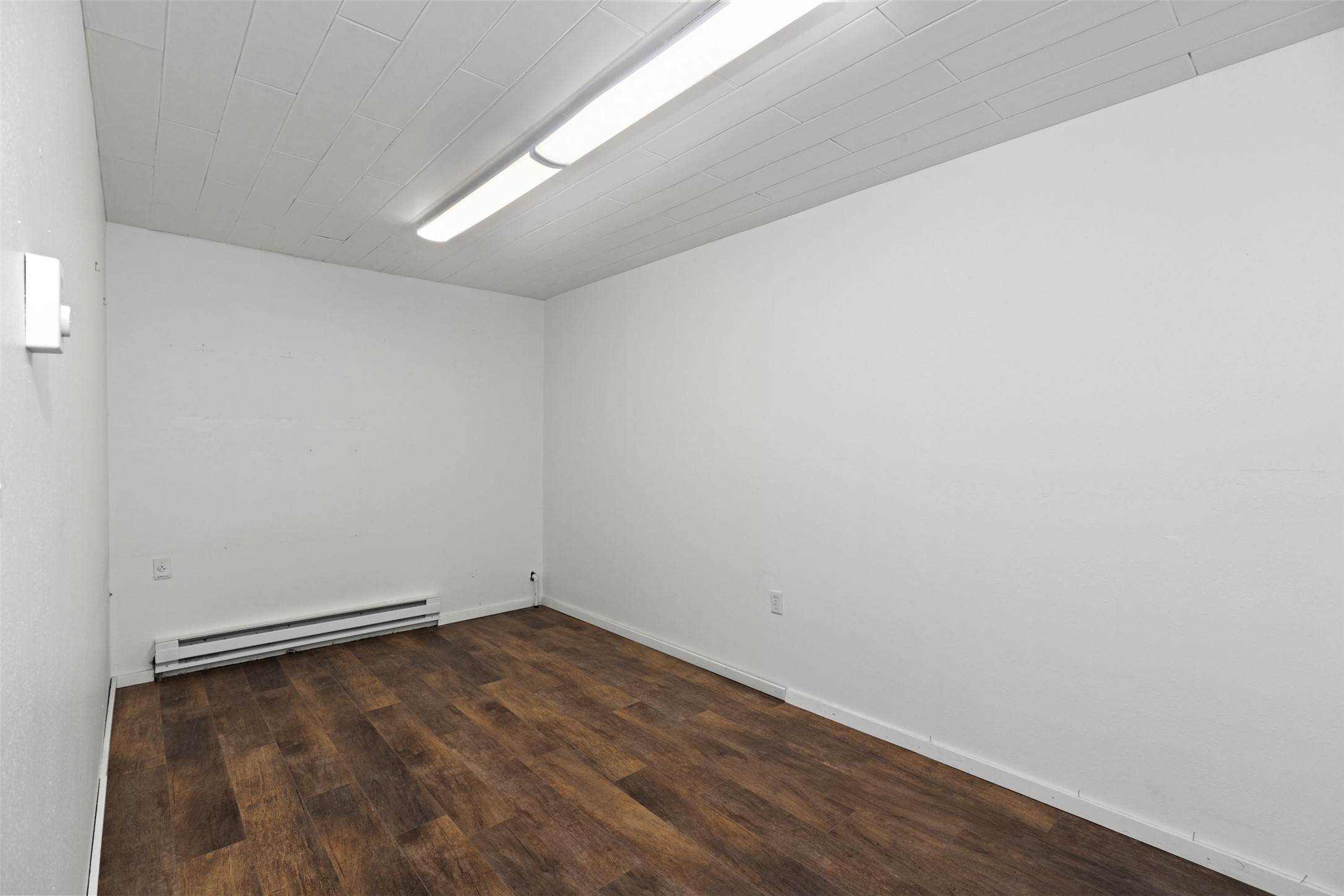 406 Broadway Street Property Photo 13