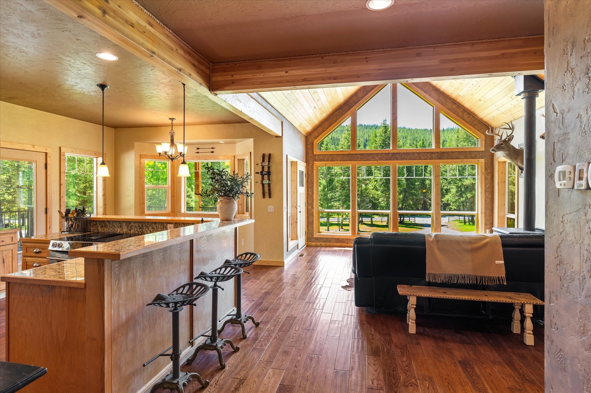 11011 Pinkham Creek Road Property Photo 4