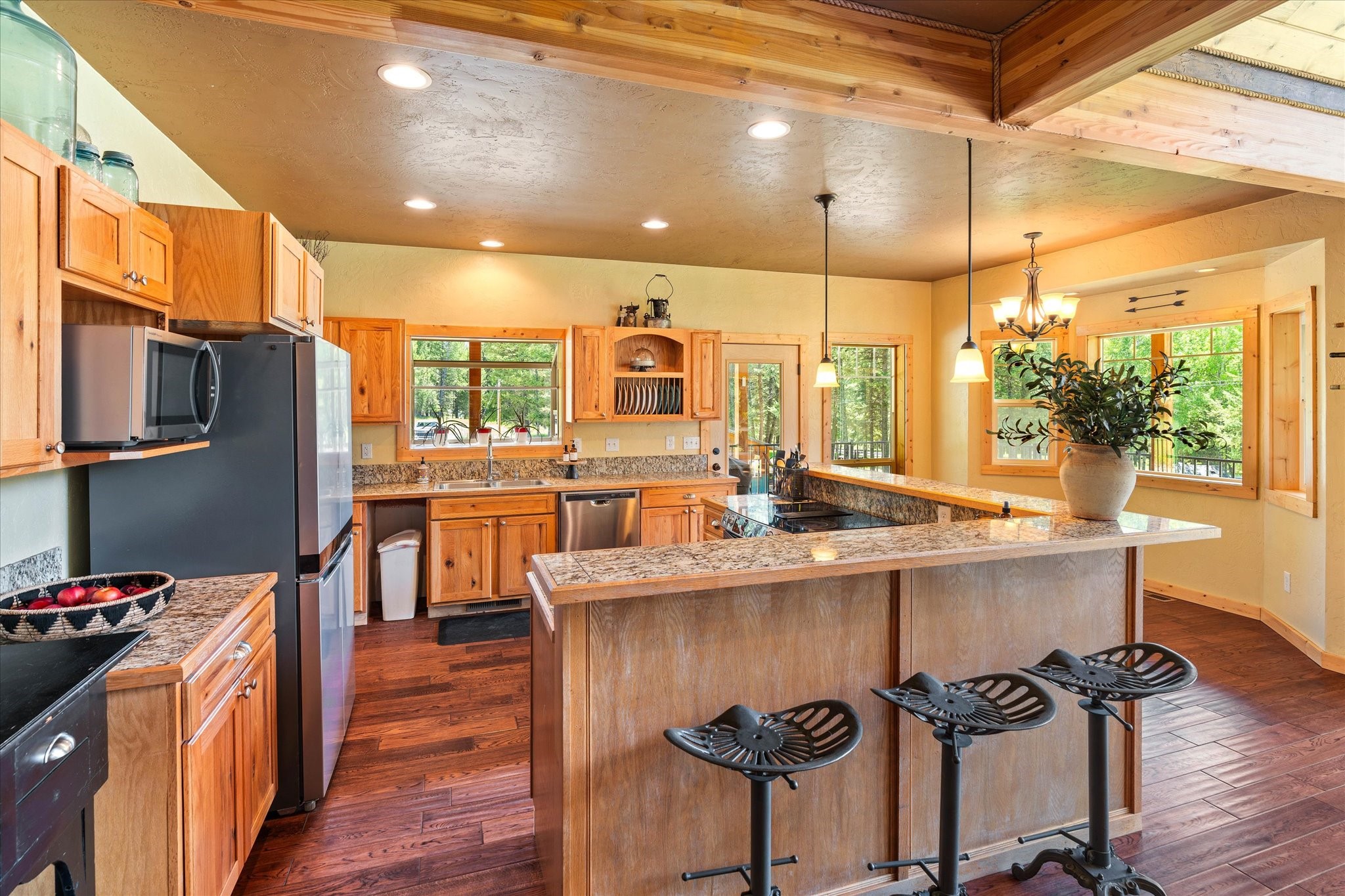 11011 Pinkham Creek Road Property Photo 9