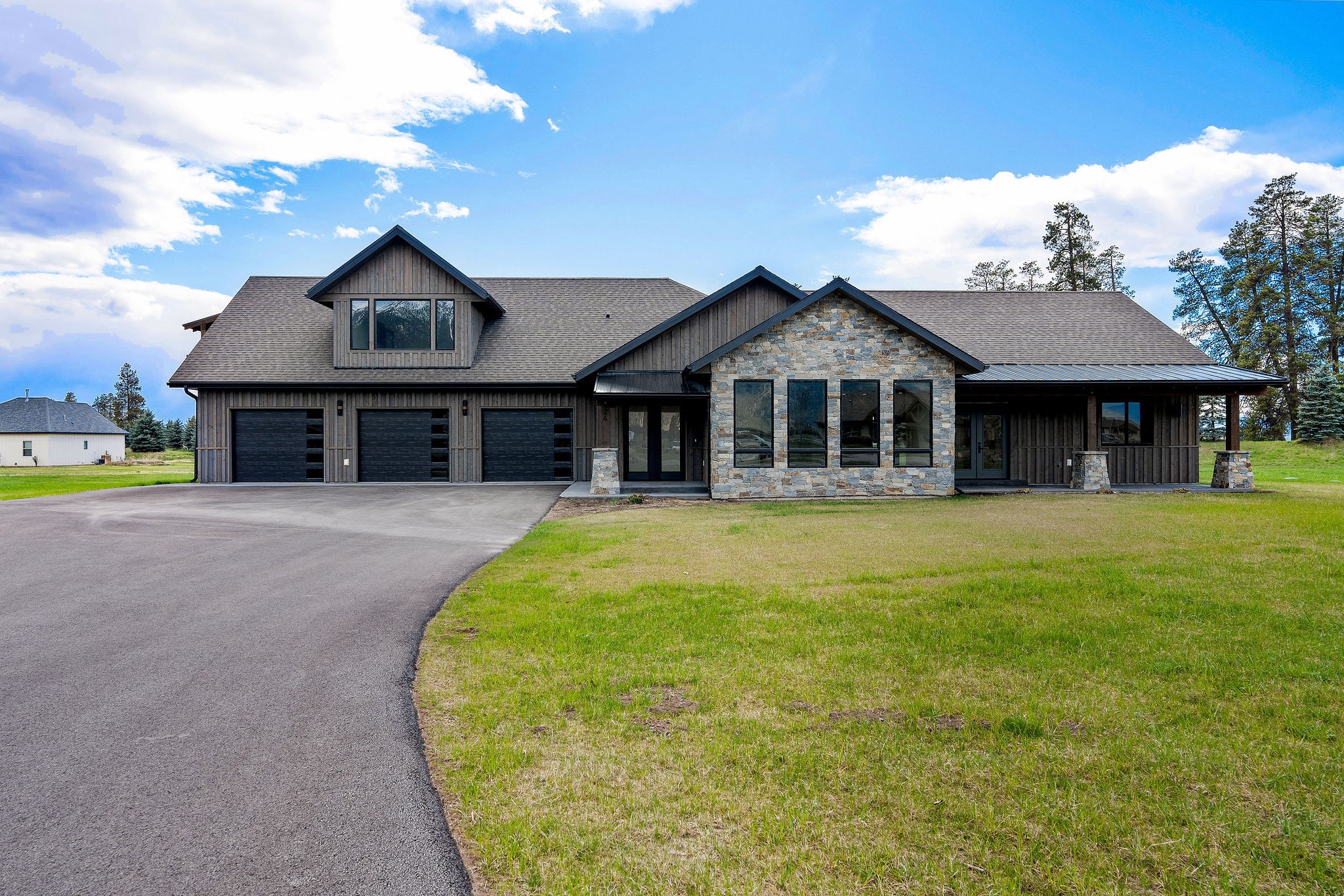24 Towering Pine Court Property Photo 1