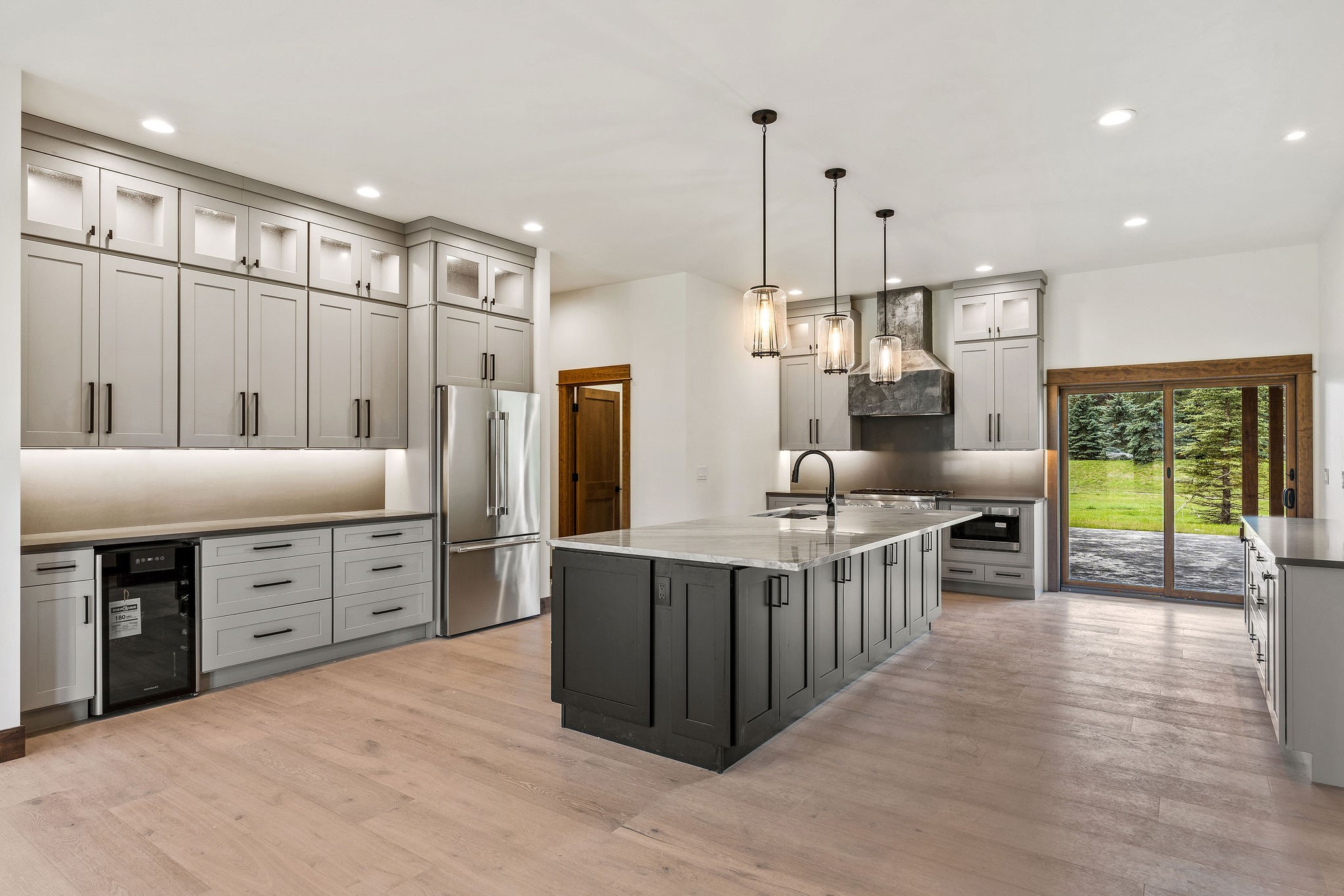 24 Towering Pine Court Property Photo 8
