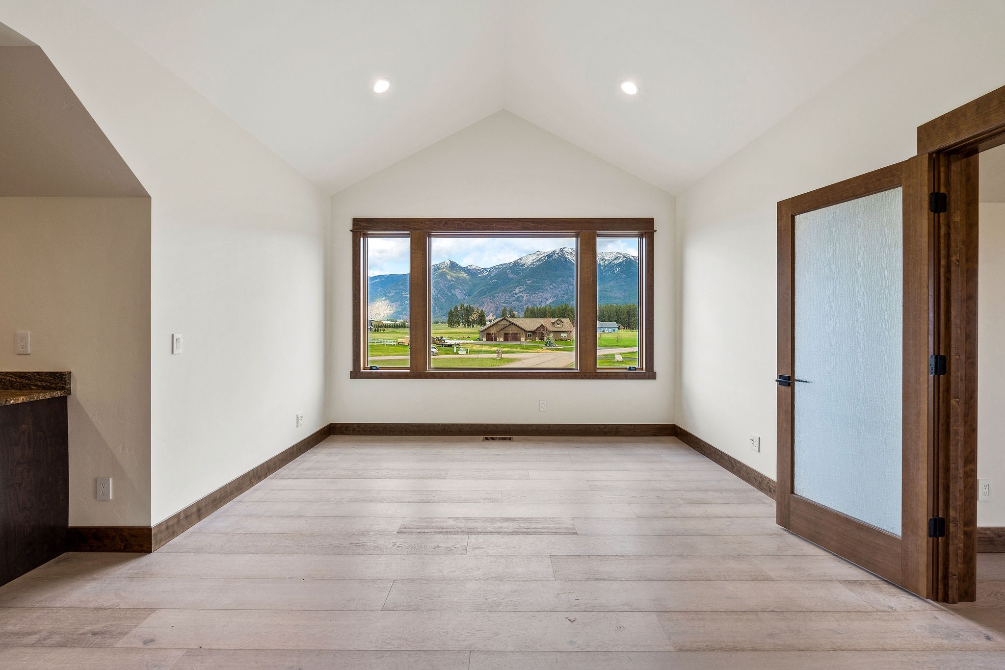 24 Towering Pine Court Property Photo 38