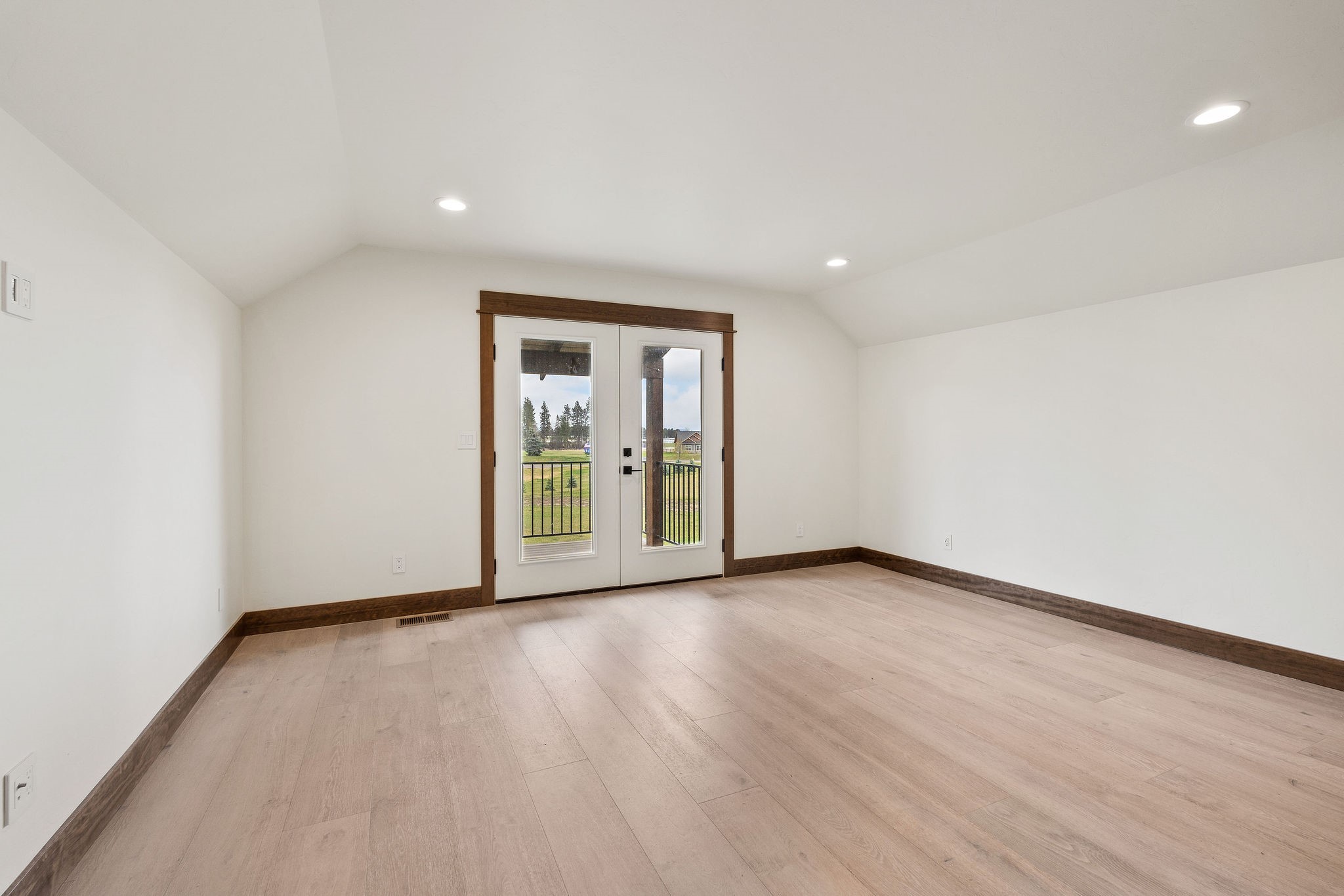 24 Towering Pine Court Property Photo 44