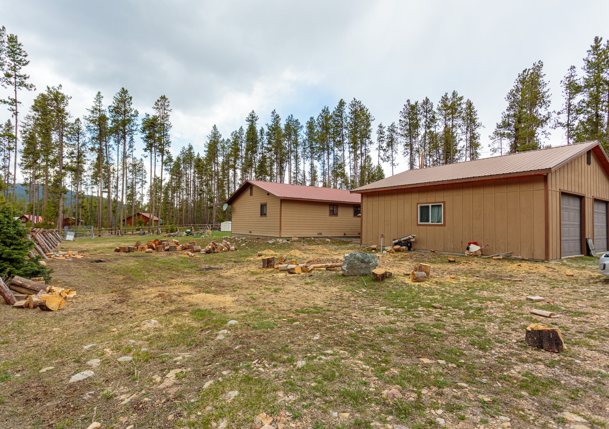215 Bonanza Drive Property Photo 2