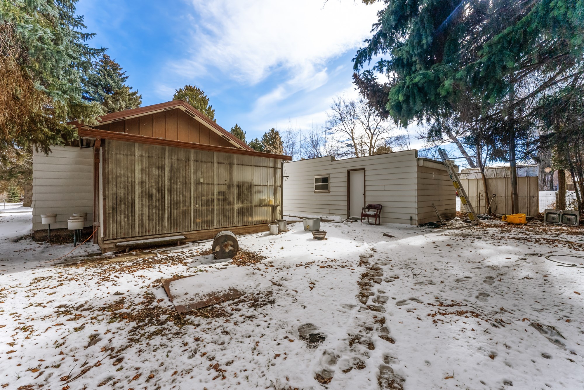 907 N 17th Avenue Property Photo 13