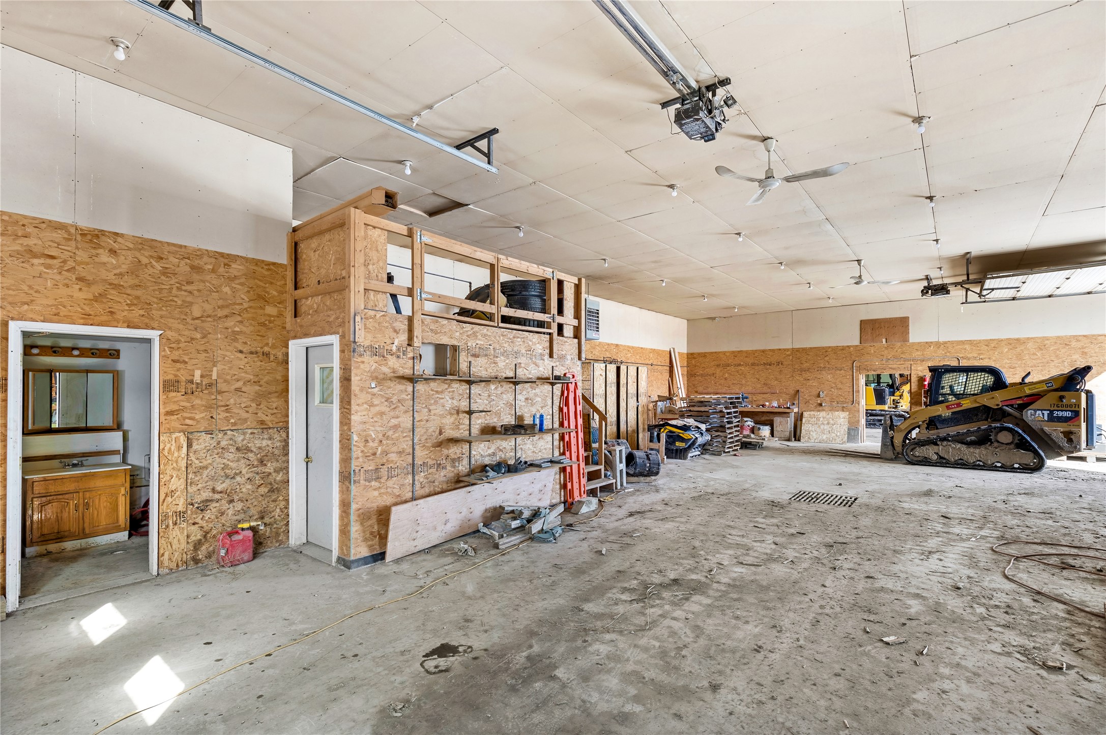 795 Ulm-vaughn Road Property Photo 17