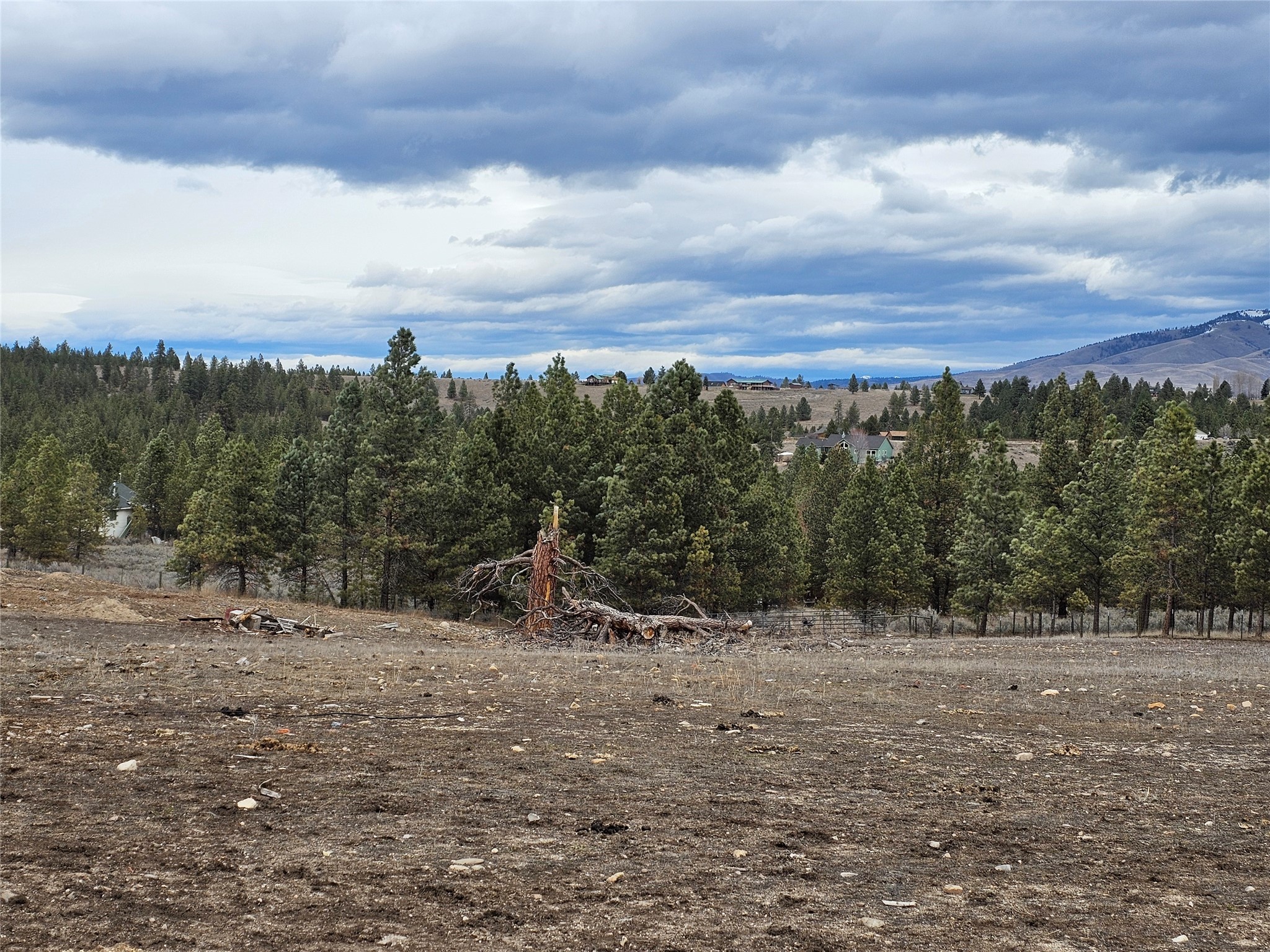 Nhn El Capitan Loop Property Photo 6