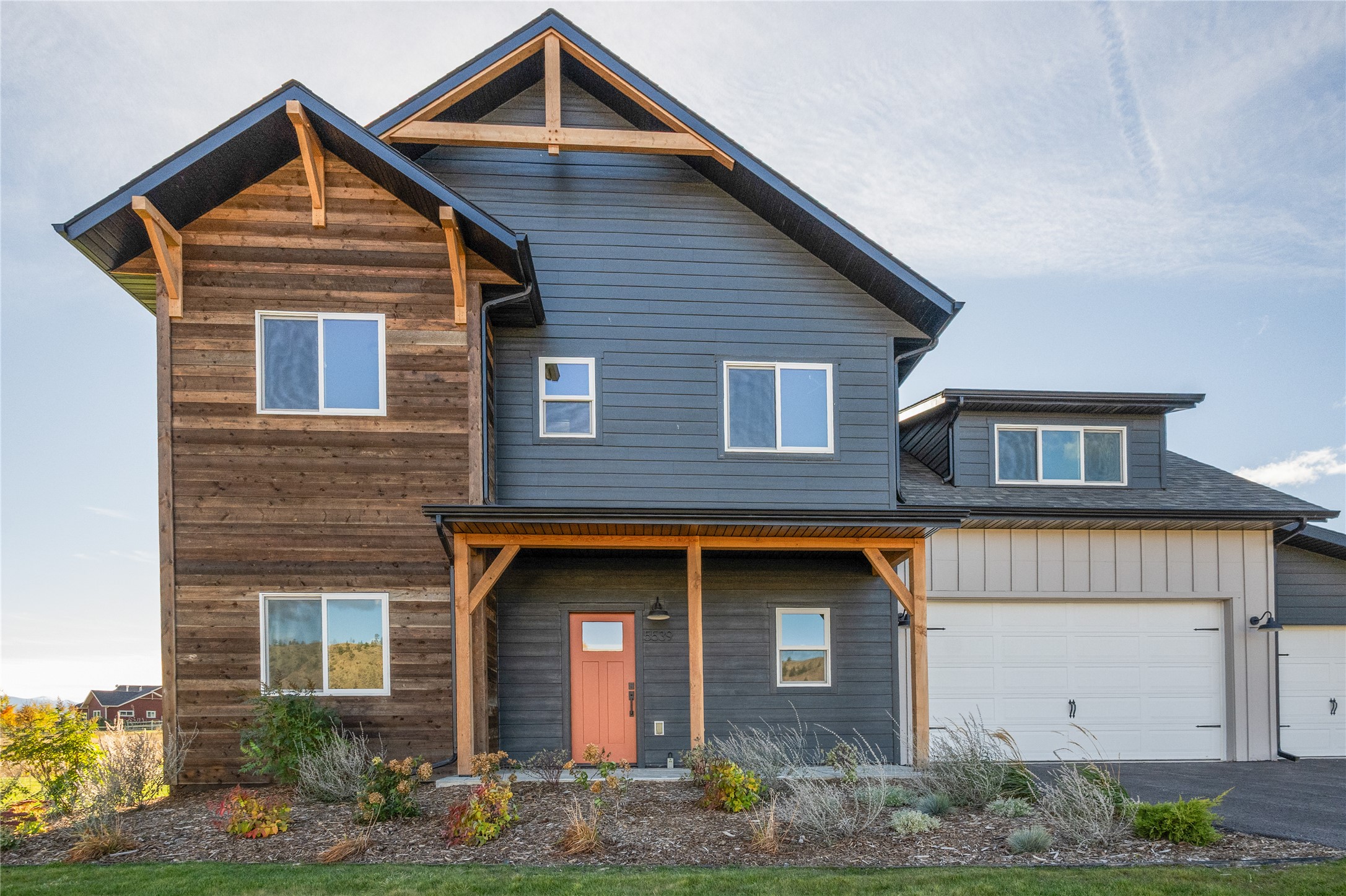 5539 Fireweed Loop Property Photo 1