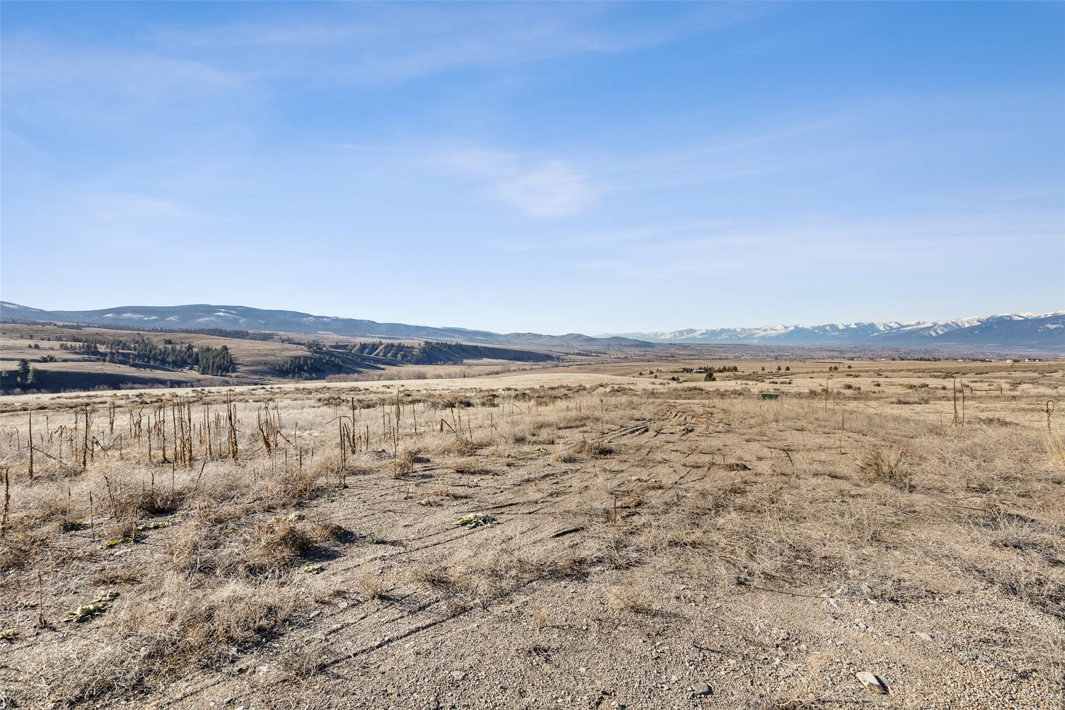 830 Three Mile Drive S Property Photo 3