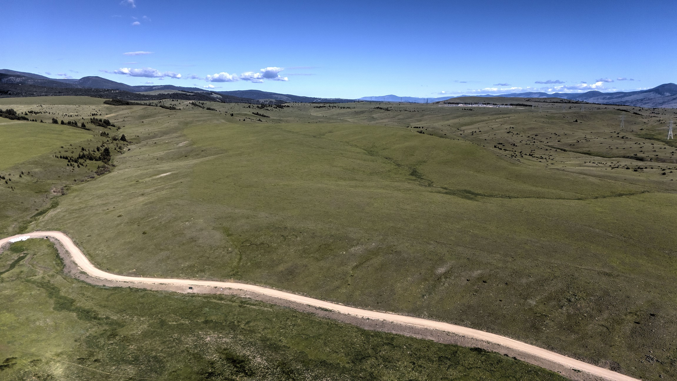 Nhn Willow Creek Road Property Photo 22
