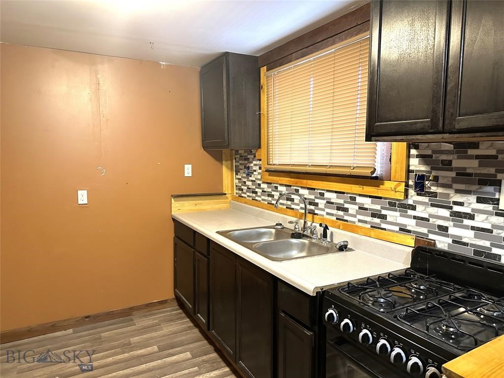506 E Park Avenue Property Photo 5