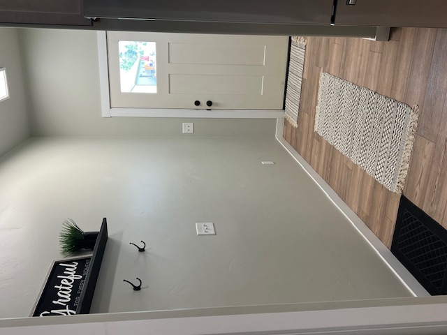 128 Saddle Loop Property Photo 30