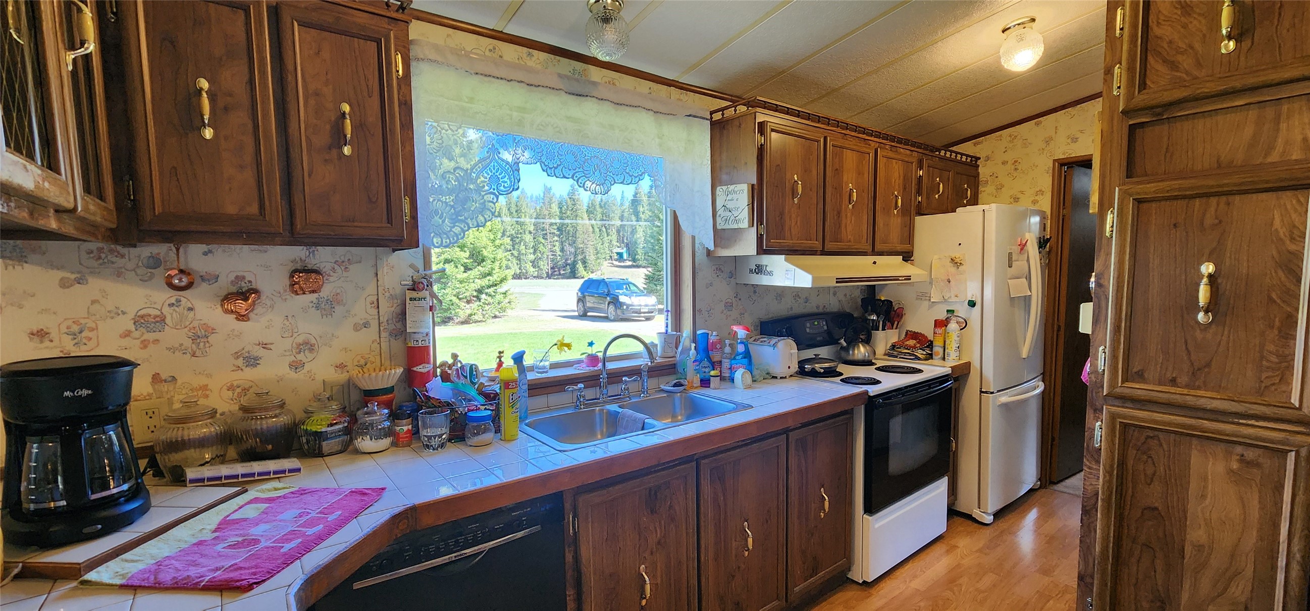 818 Lake Creek Road Property Photo 15