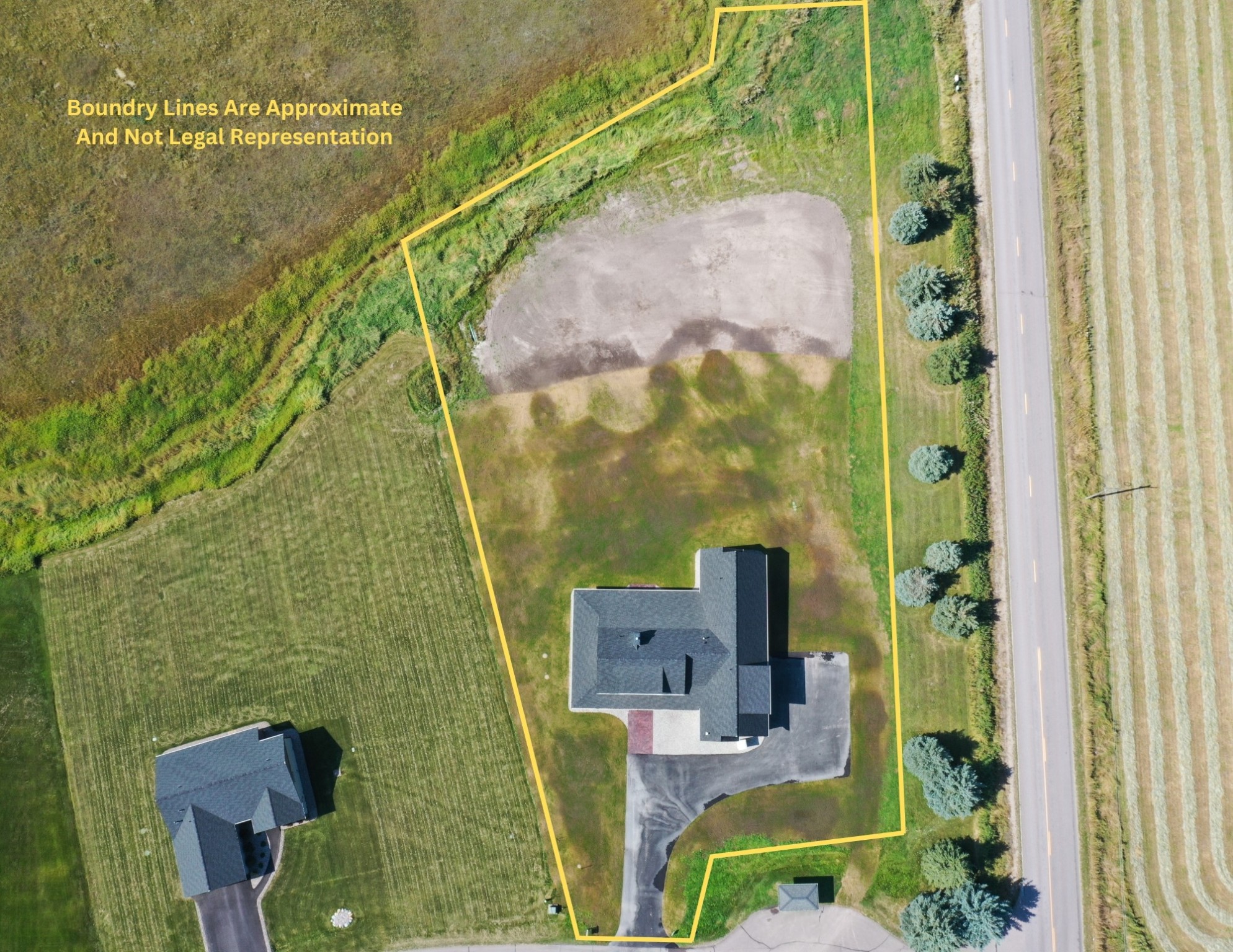 1052 Foxtail Drive Property Photo 4