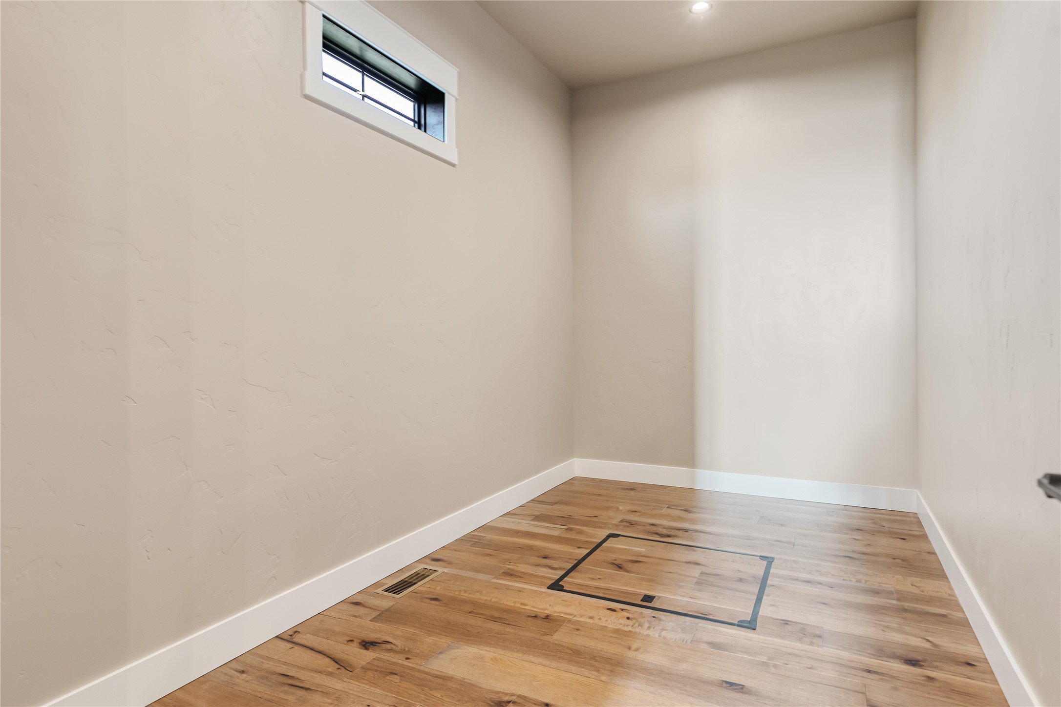 1052 Foxtail Drive Property Photo 35