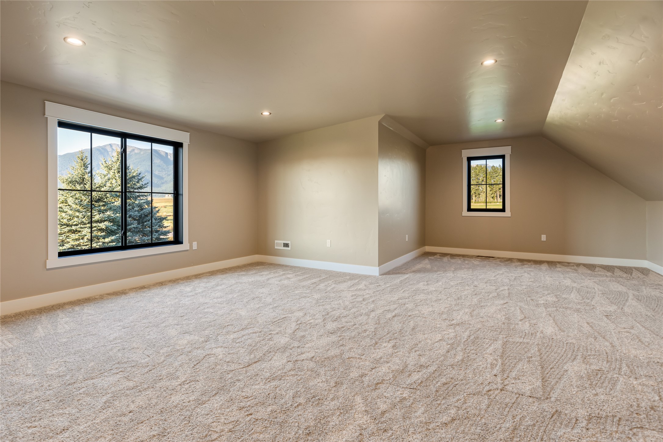 1052 Foxtail Drive Property Photo 54