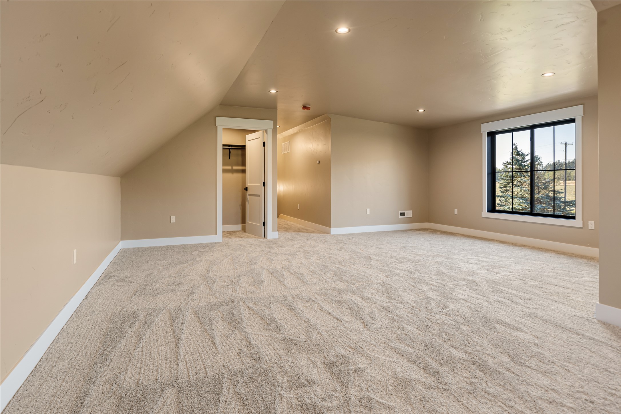 1052 Foxtail Drive Property Photo 57